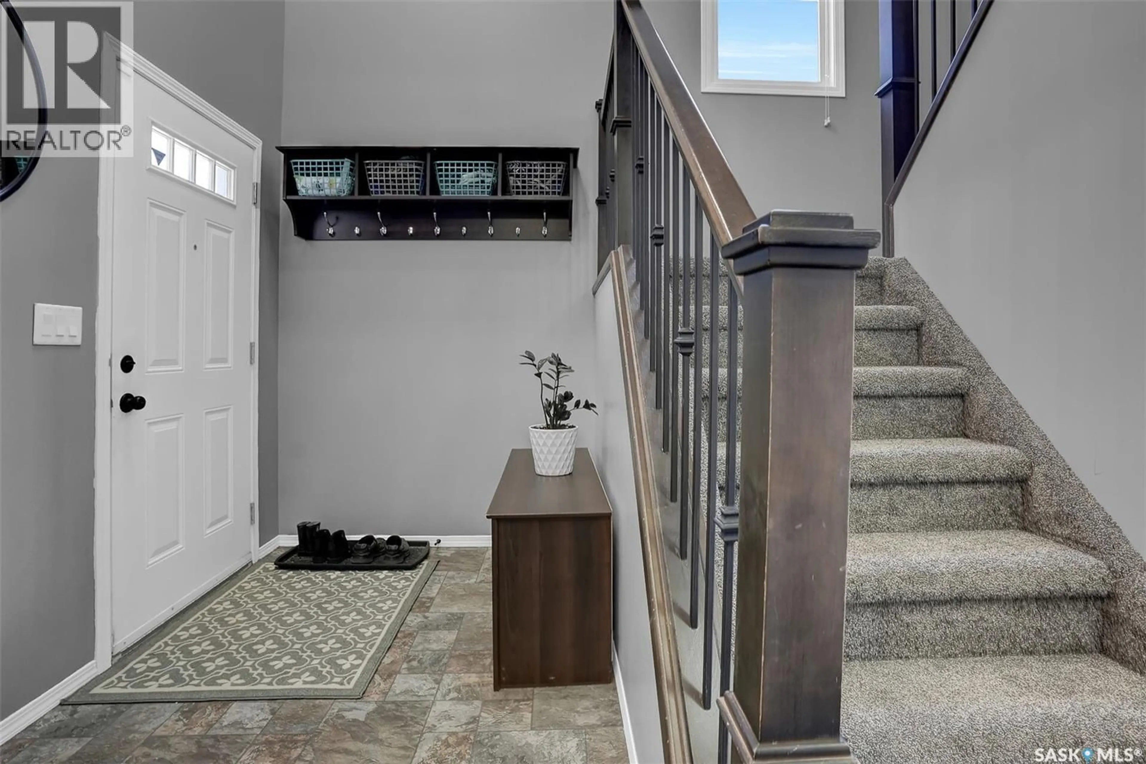 Indoor entryway for 5130 ANTHONY WAY, Regina Saskatchewan S4X0H2