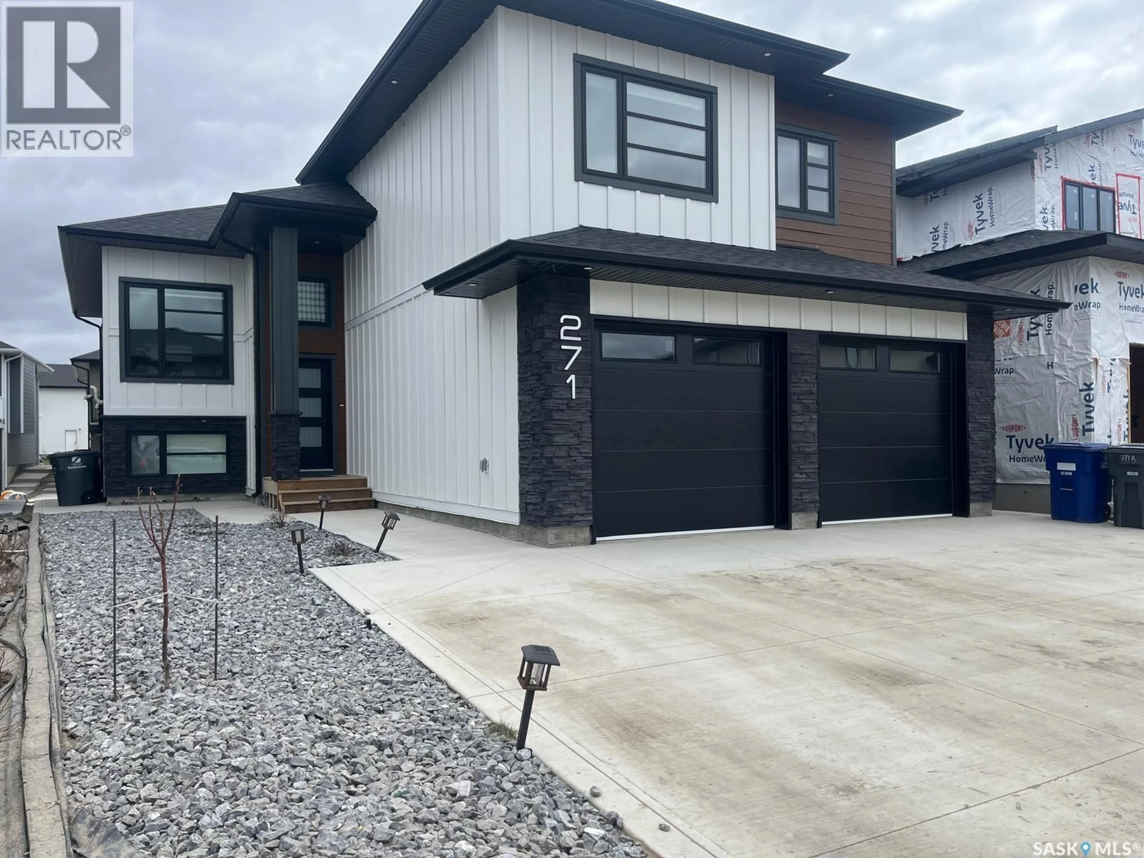 Unknown for 271 DZIADYK MANOR, Saskatoon Saskatchewan S7V1M5