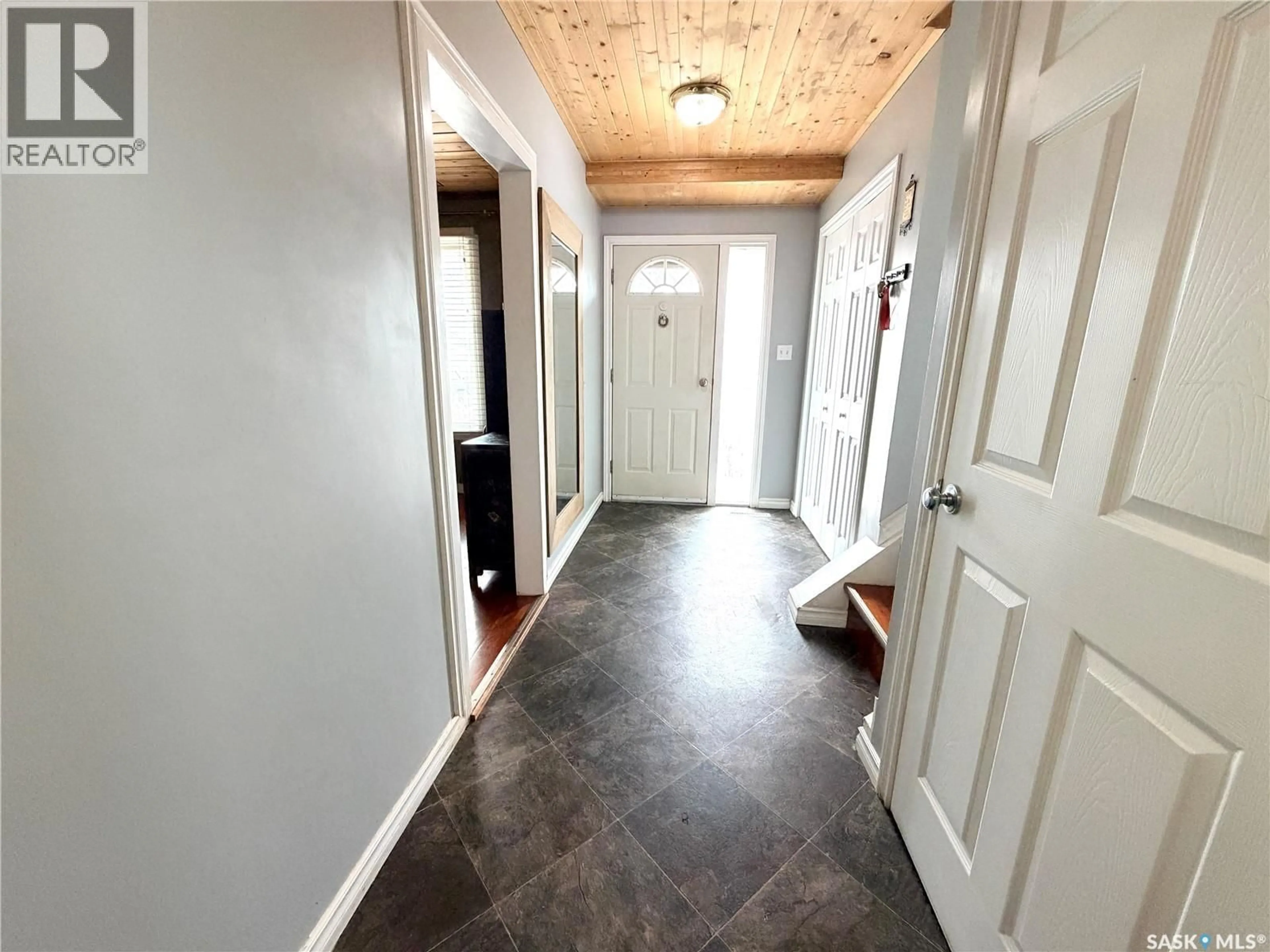 Indoor entryway for 9021 WALKER DRIVE, North Battleford Saskatchewan S9A2W9