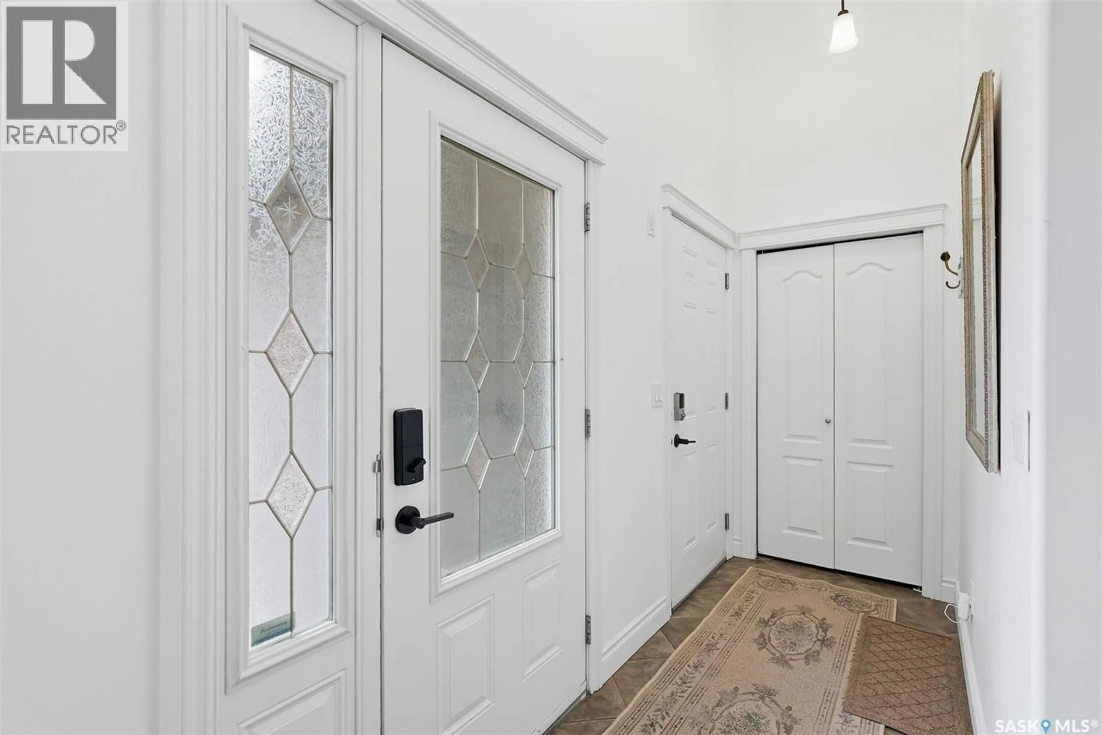Indoor entryway for 222 FAWCETT CRESCENT, Saskatoon Saskatchewan S7T0E9