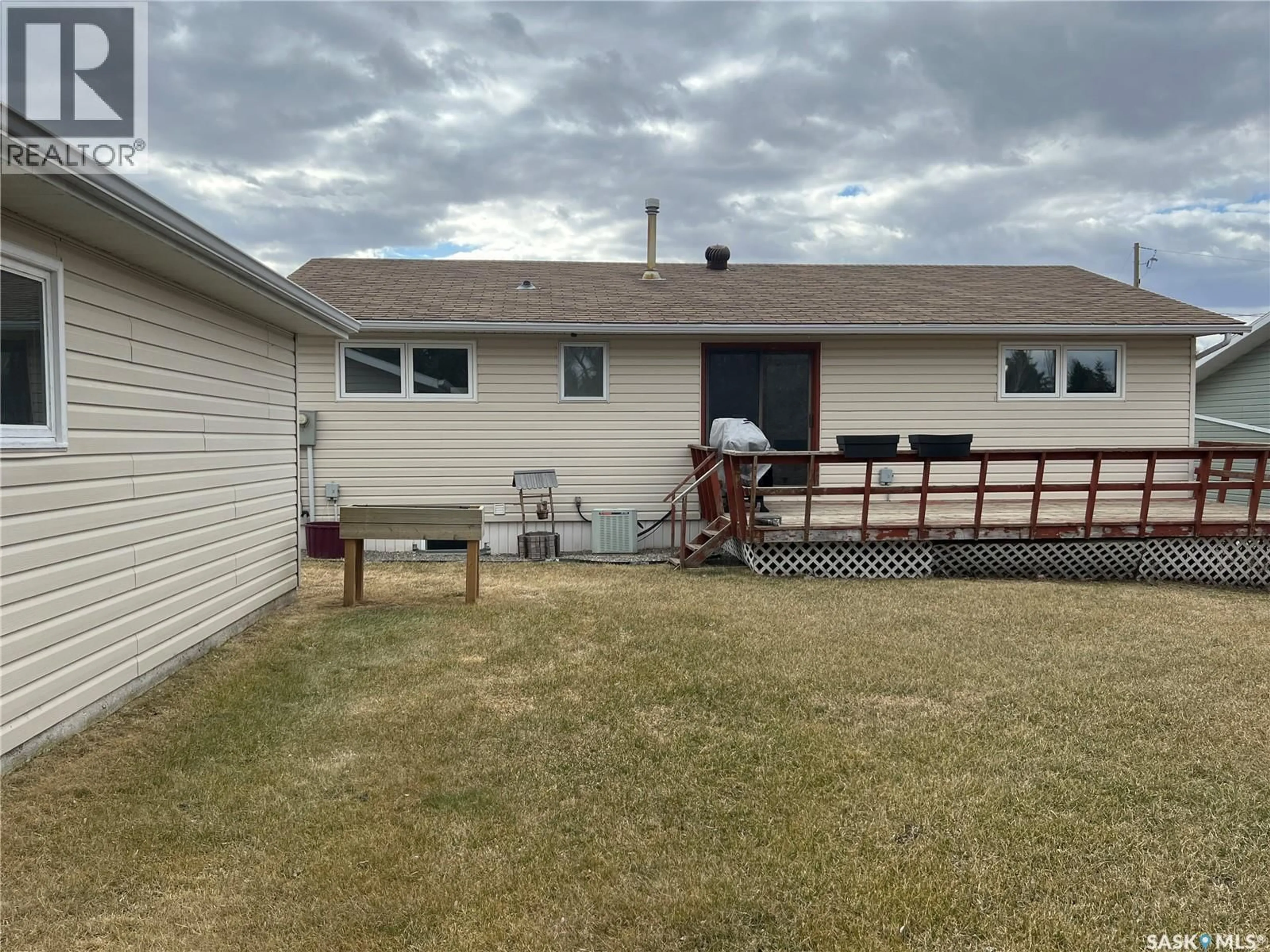 Unknown for 901 THOMPSON STREET, Whitewood Saskatchewan S0G5C0