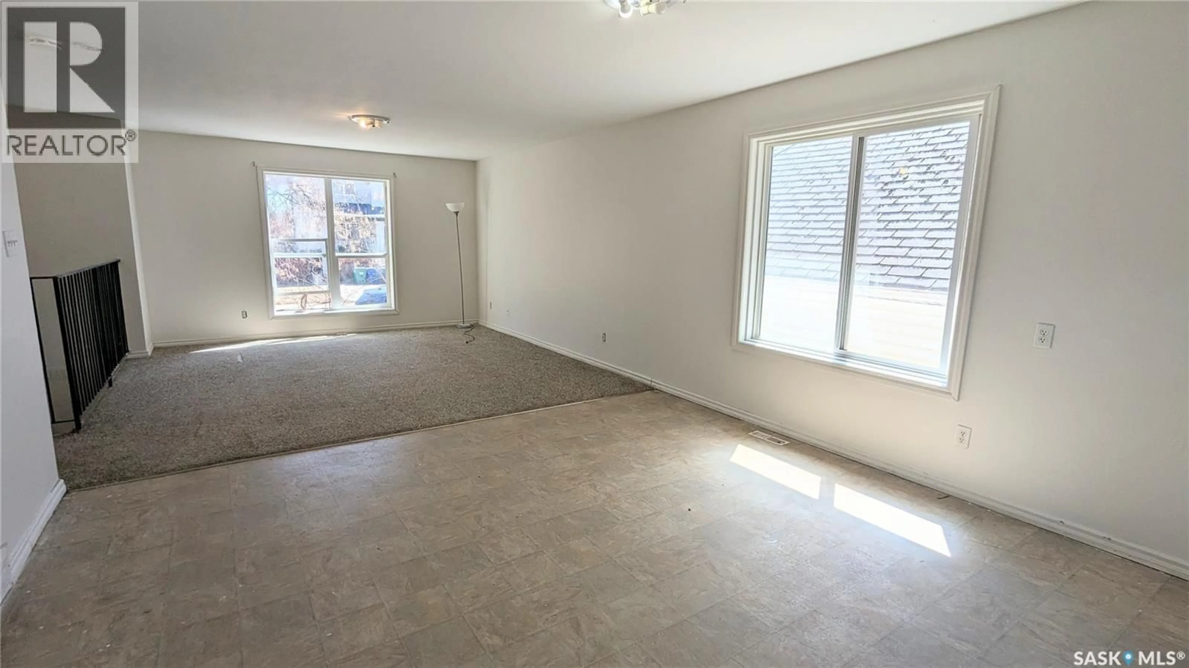A pic of a room for 409 U AVENUE, Saskatoon Saskatchewan S7M3C4