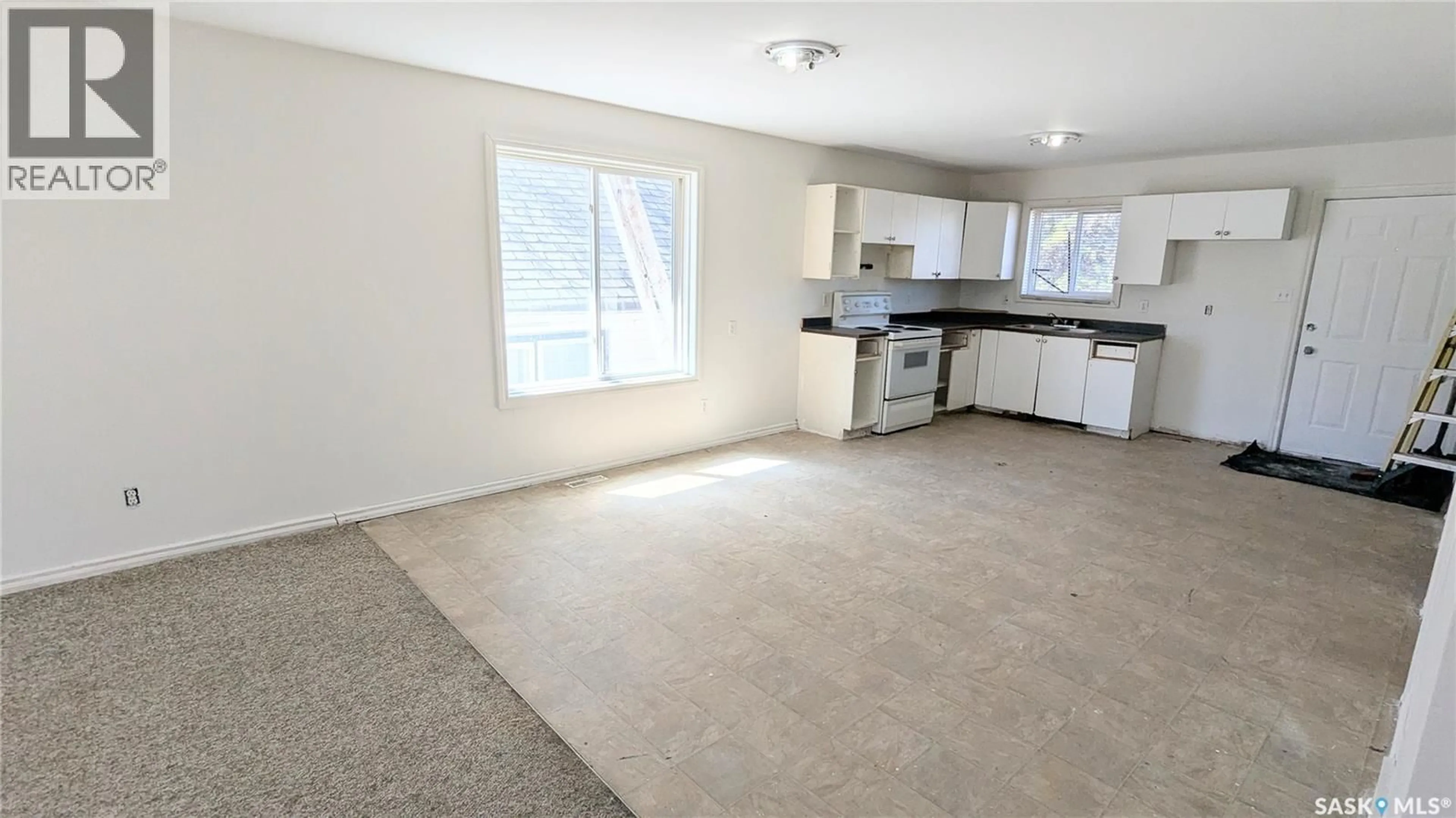 A pic of a room for 409 U AVENUE, Saskatoon Saskatchewan S7M3C4