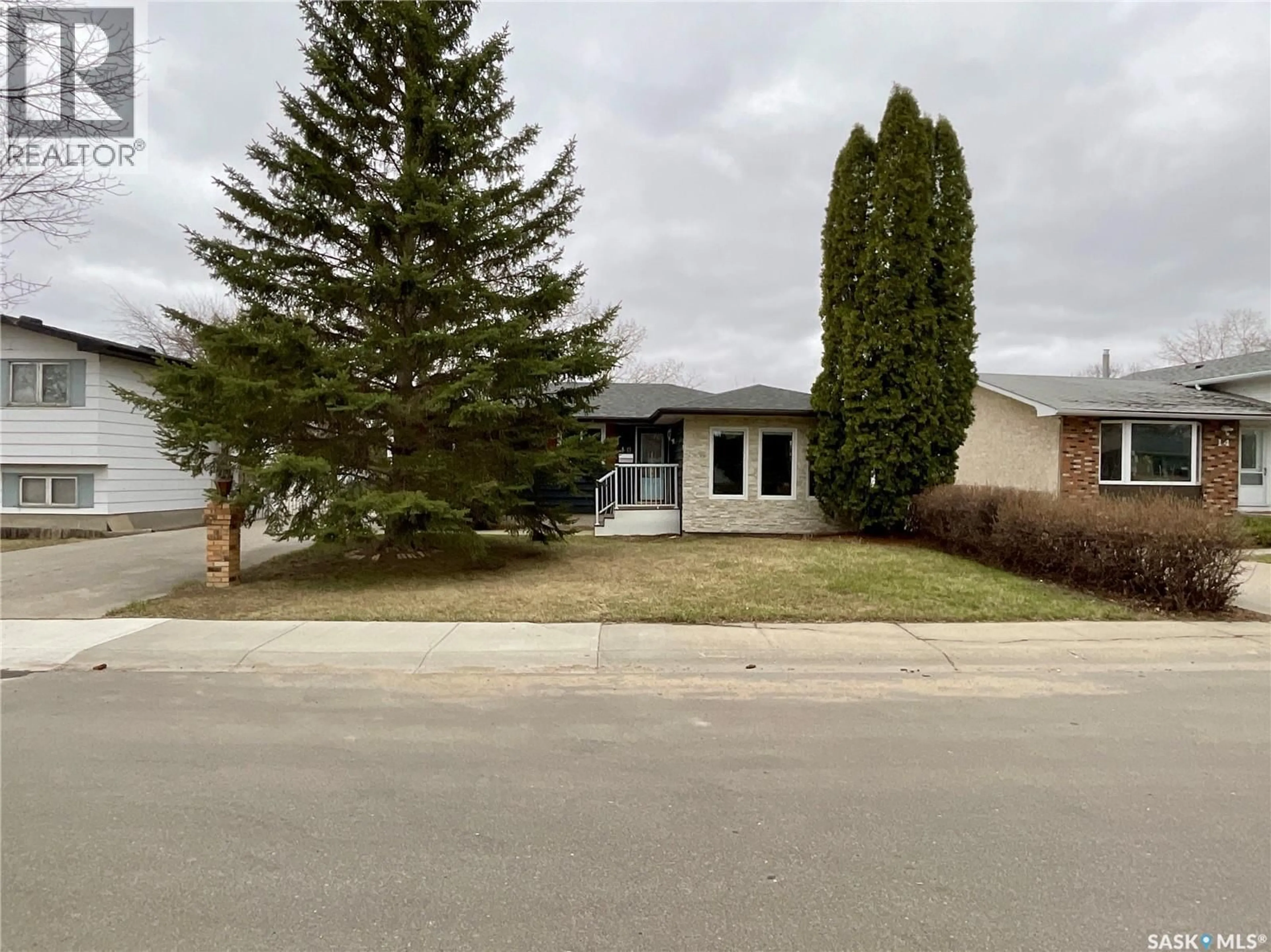 Unknown for 10 CHASE CRESCENT, Regina Saskatchewan S4R7Y4