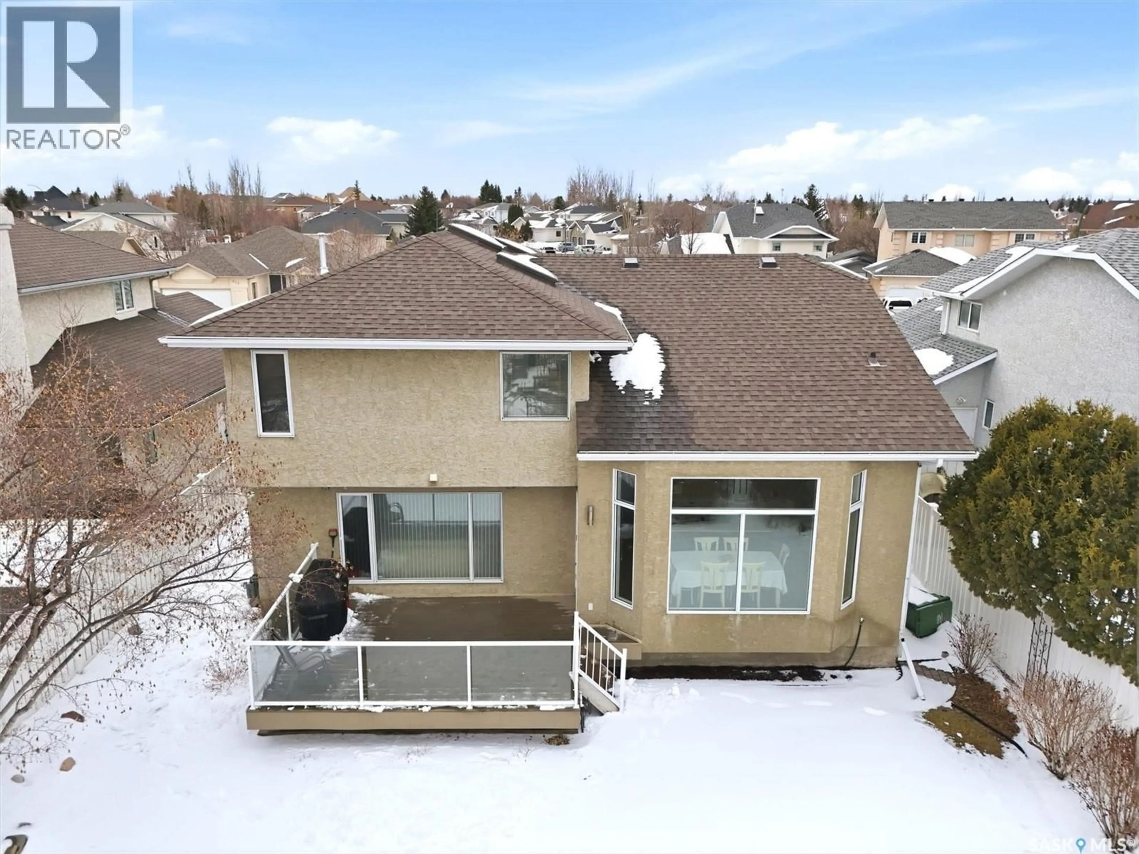 A pic from outside/outdoor area/front of a property/back of a property/a pic from drone, unknown for 510 EASTMAN COVE, Saskatoon Saskatchewan S7N4K9