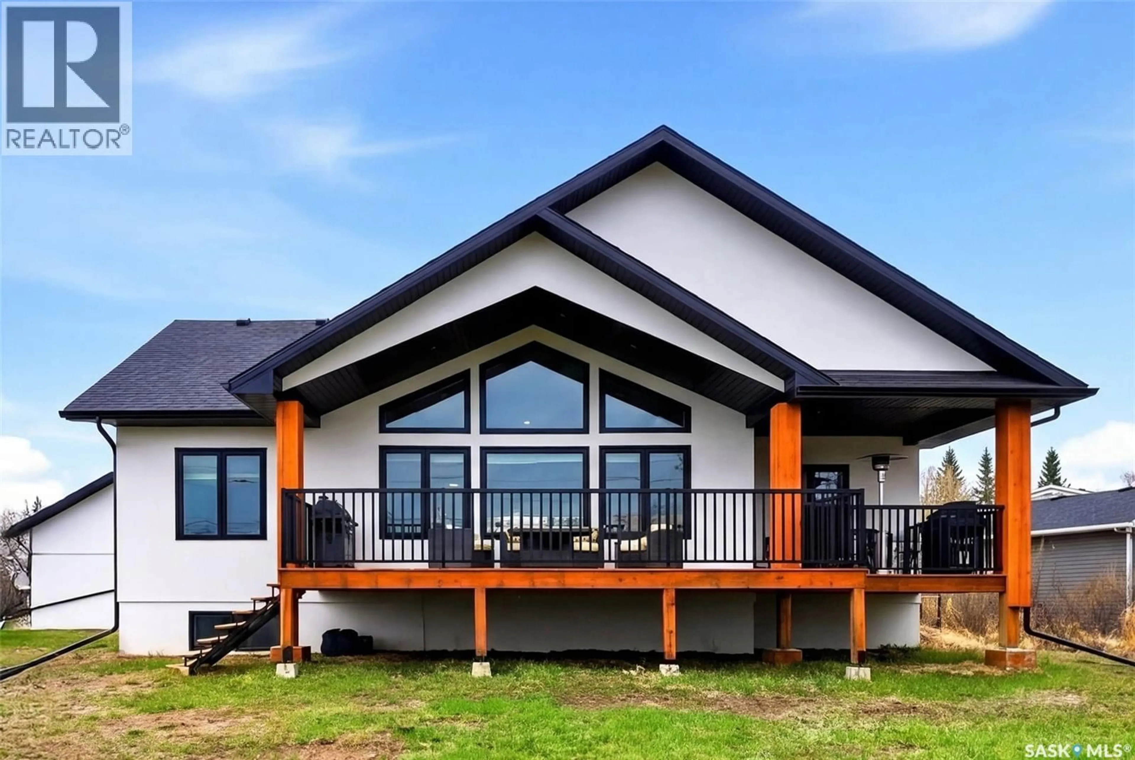 Home with vinyl exterior material, mountain view for 221 ALFRED CRESCENT, Saskatchewan Beach Saskatchewan S0G4L0