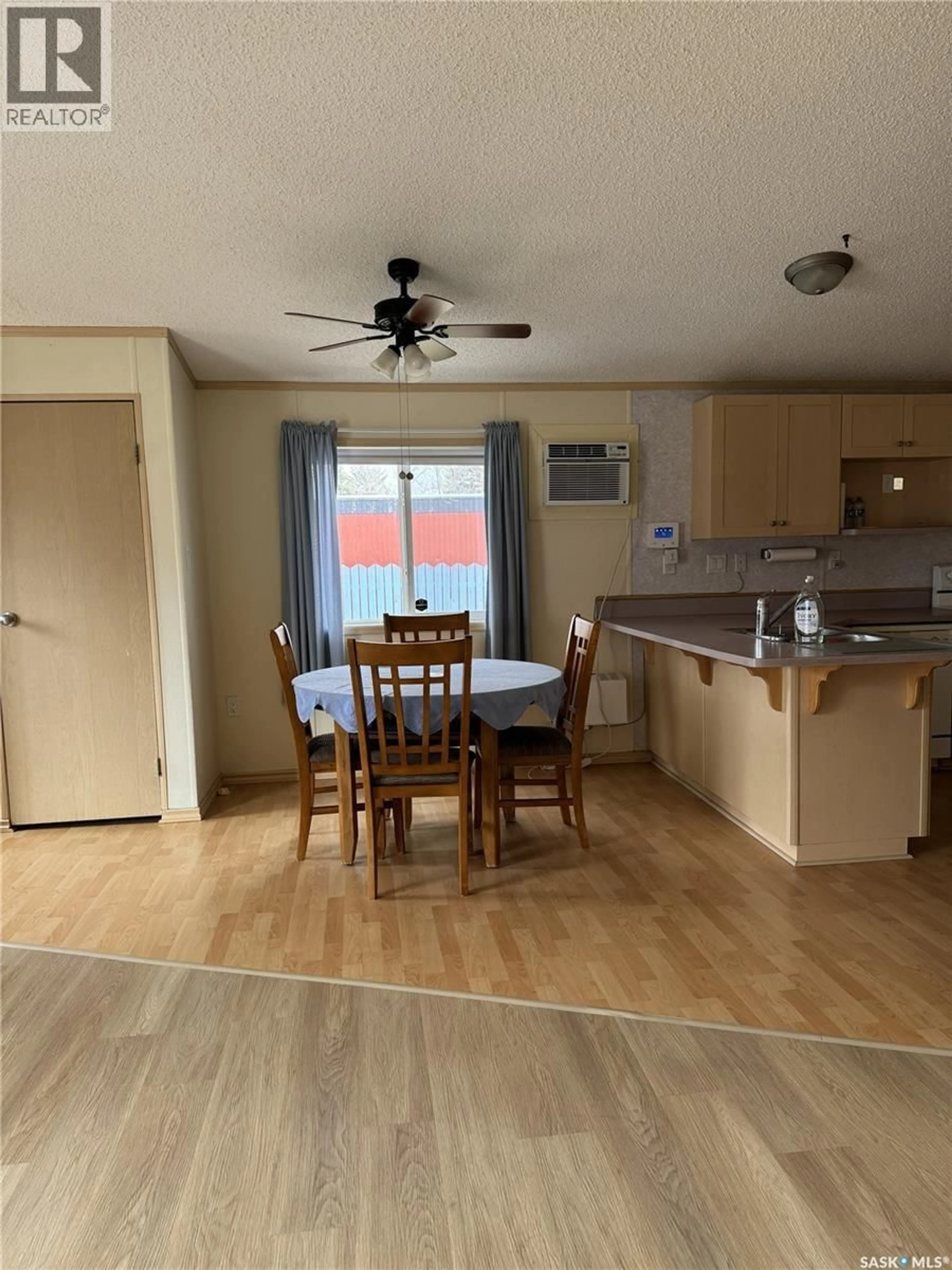 A pic of a room for 803 RAILWAY AVENUE, Strasbourg Saskatchewan S0G4V0
