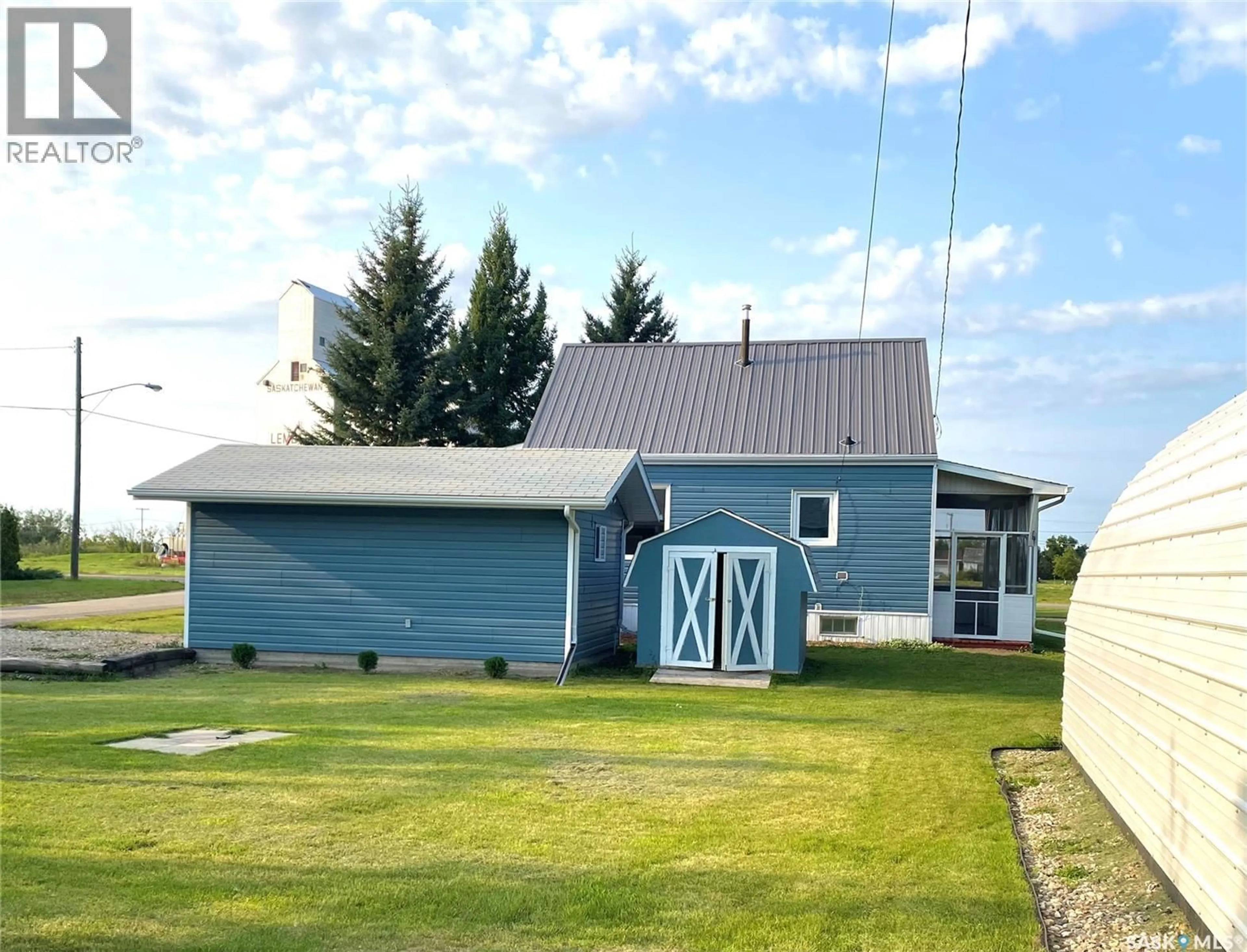 A pic from outside/outdoor area/front of a property/back of a property/a pic from drone, unknown for 325 GROUT STREET, Lemberg Saskatchewan S0A2B0