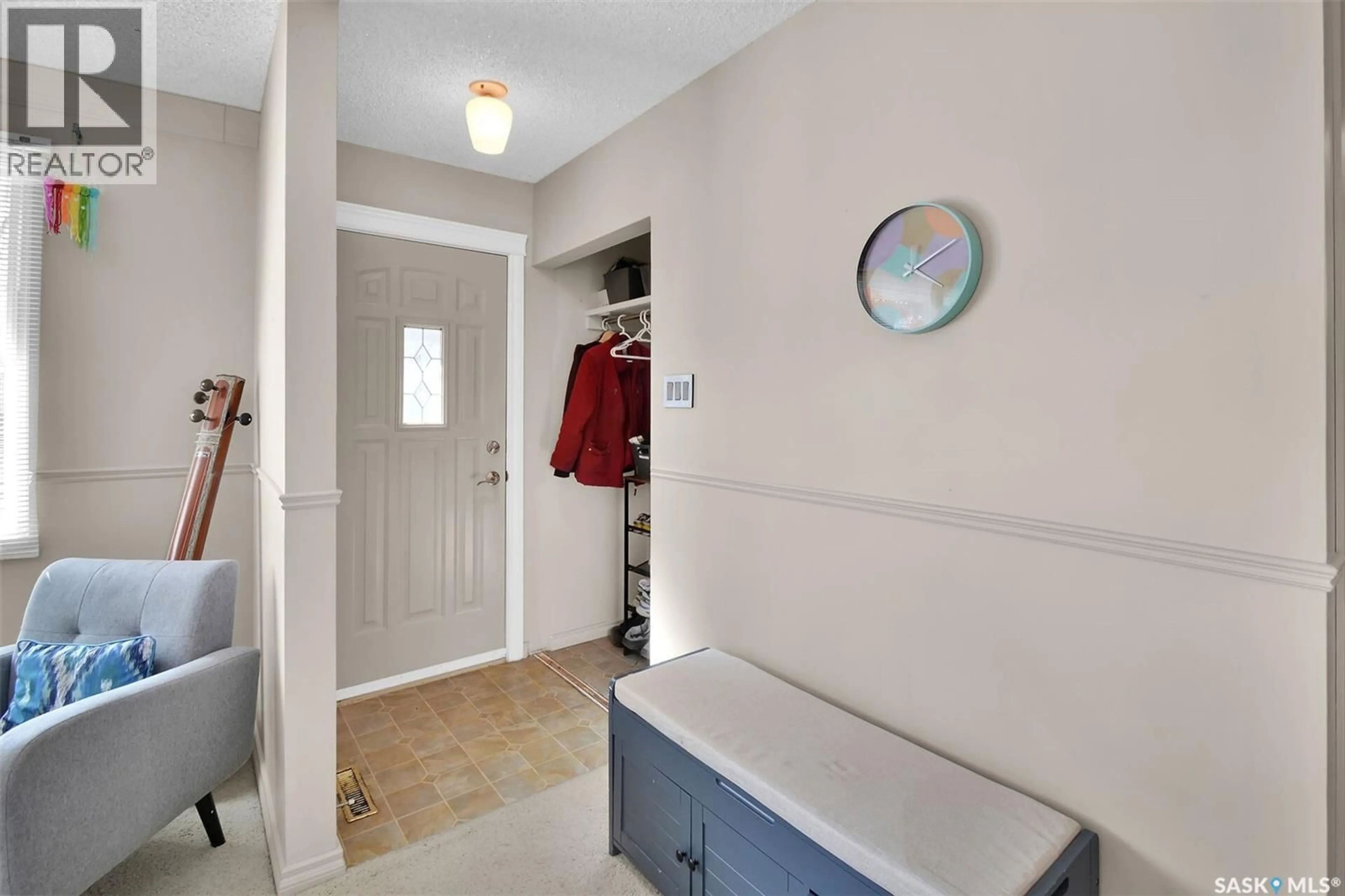 Indoor entryway for 63 SPINKS DRIVE, Saskatoon Saskatchewan S7H3X1