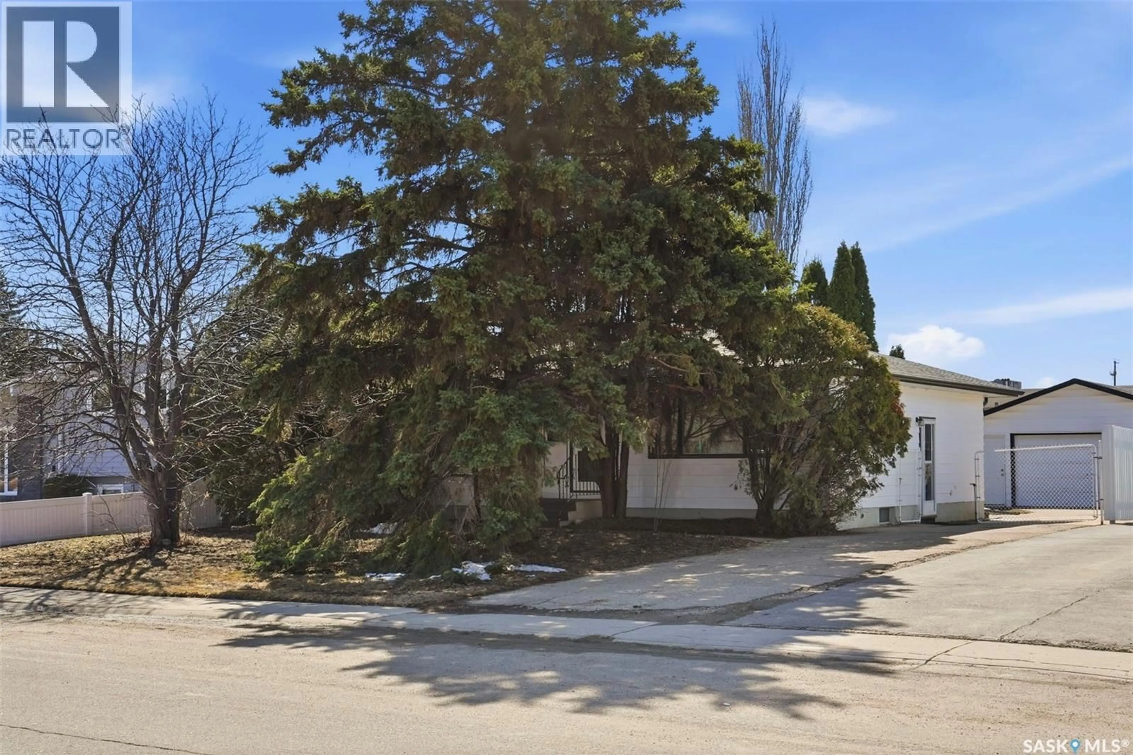 Unknown for 218 ANDERSON CRESCENT, Saskatoon Saskatchewan S7H4C2