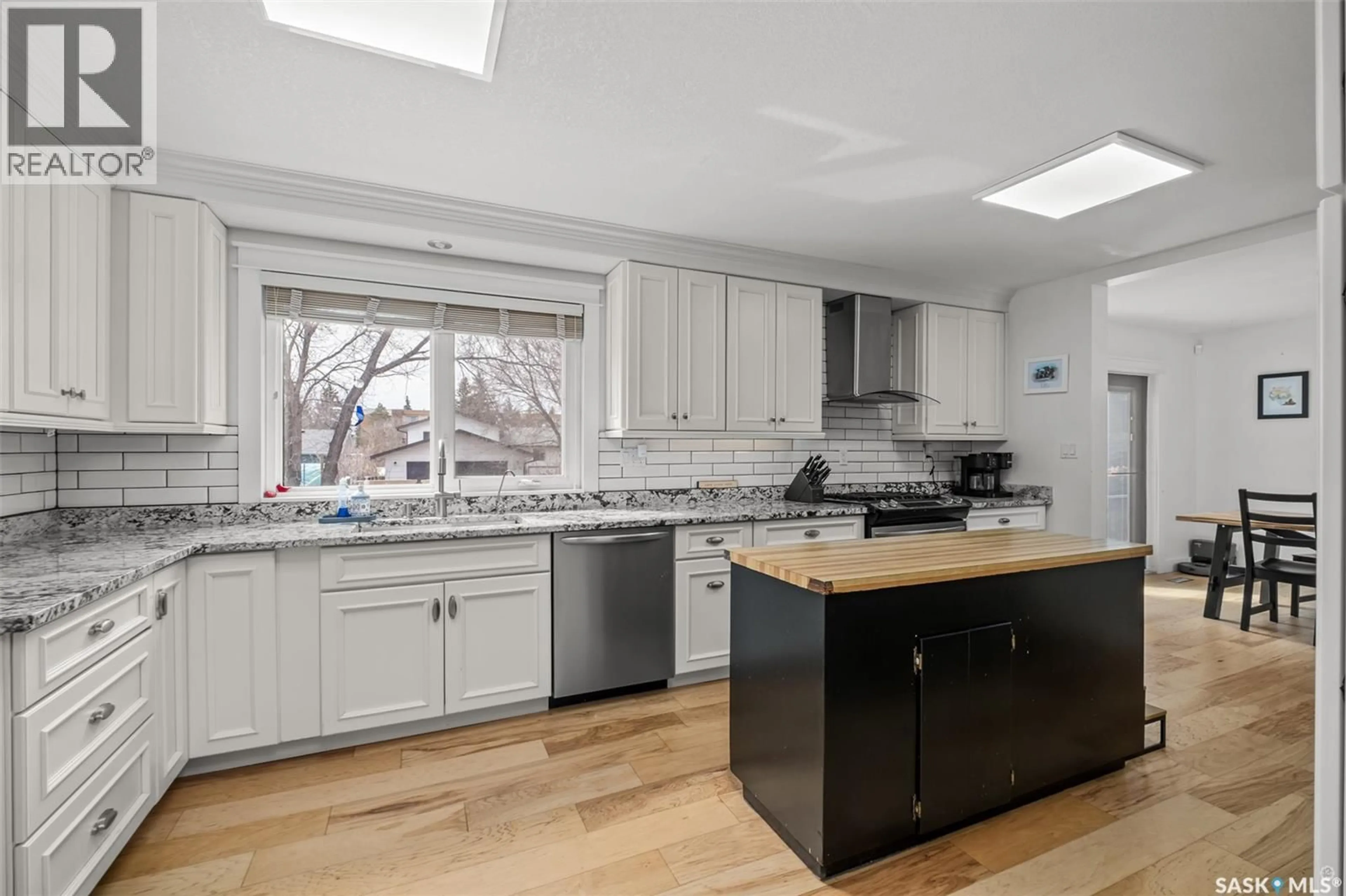 Open concept kitchen, unknown for 1289 GILLMOR CRESCENT, Prince Albert Saskatchewan S6V6A8