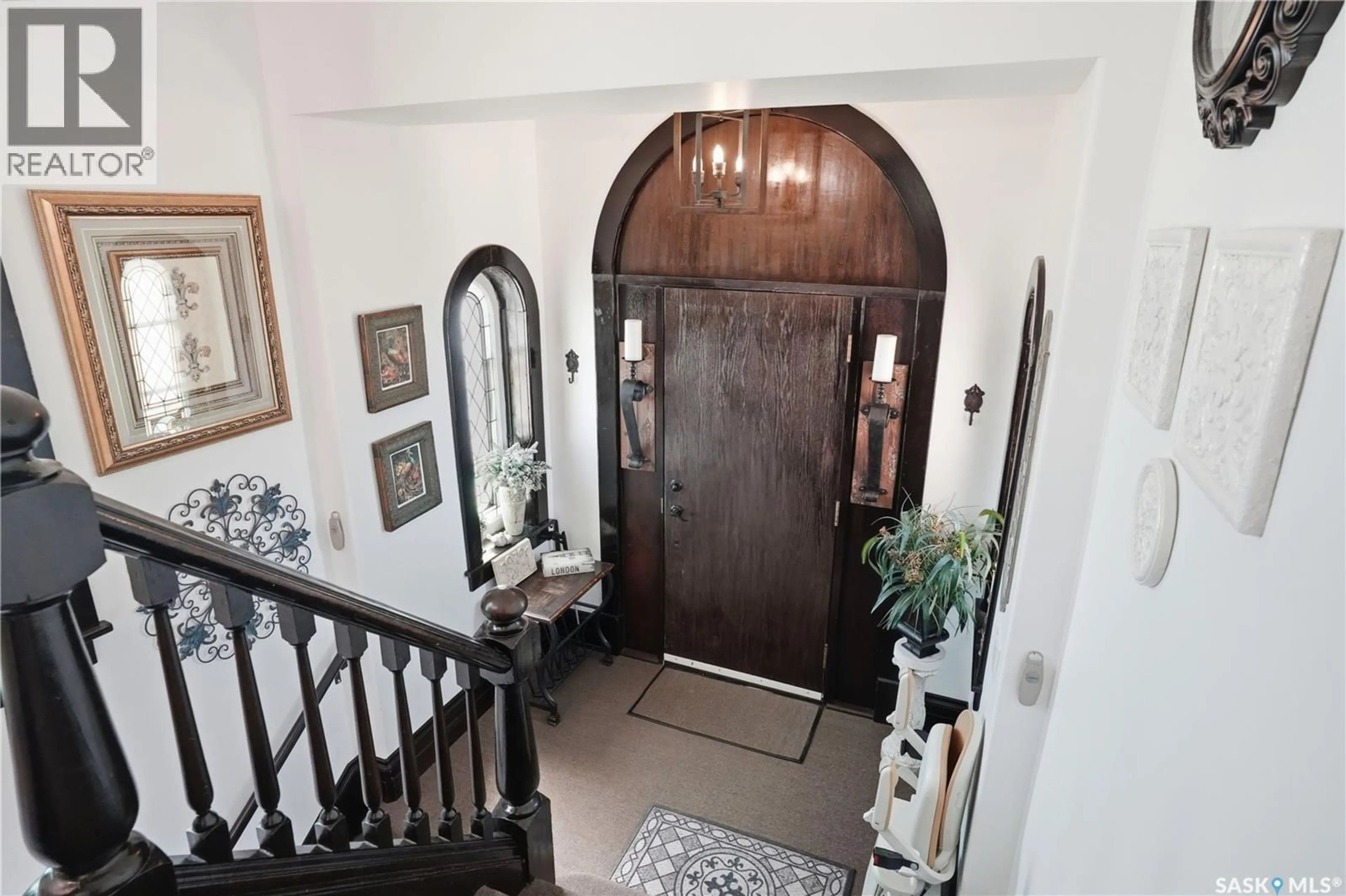 Indoor entryway for MICKLEBOROUGH ACREAGE, Lumsden Rm No. 189 Saskatchewan S4P2Z1