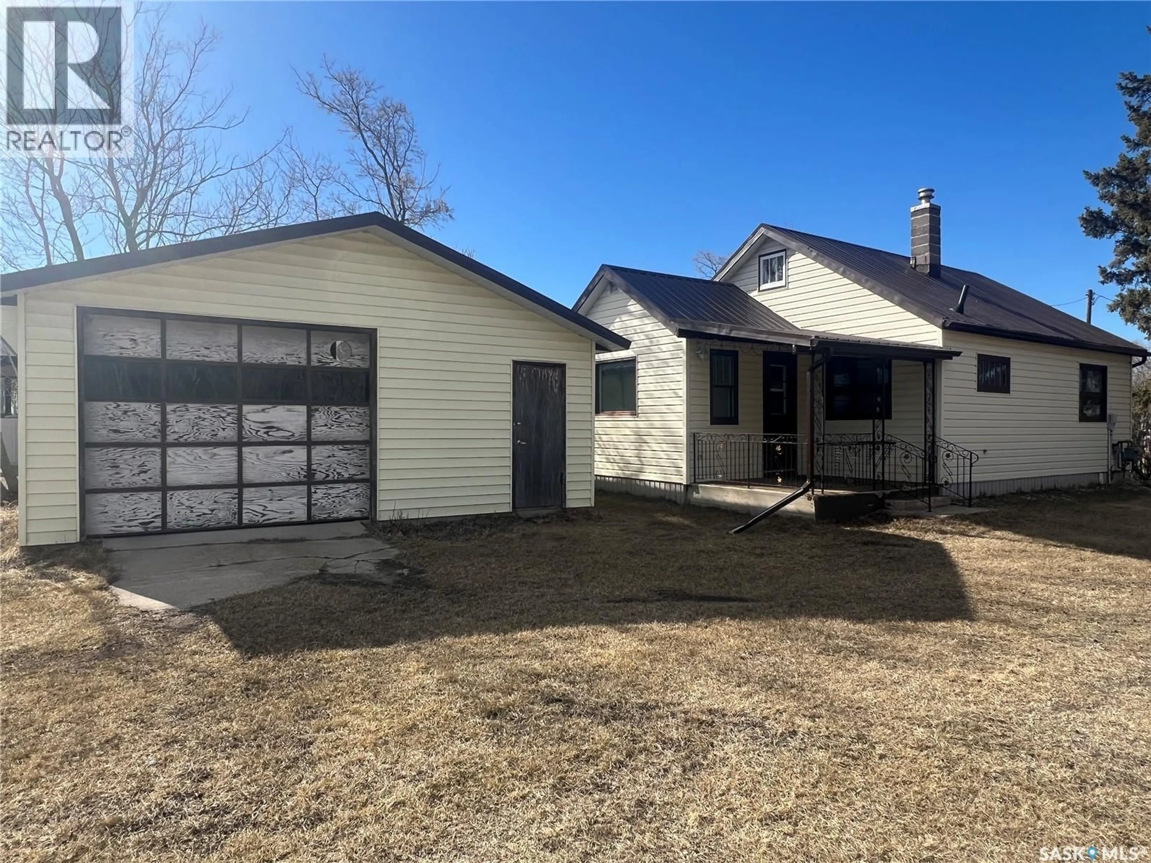 Home with vinyl exterior material, street for 301 GONCZY AVENUE, Esterhazy Saskatchewan S0A0X0