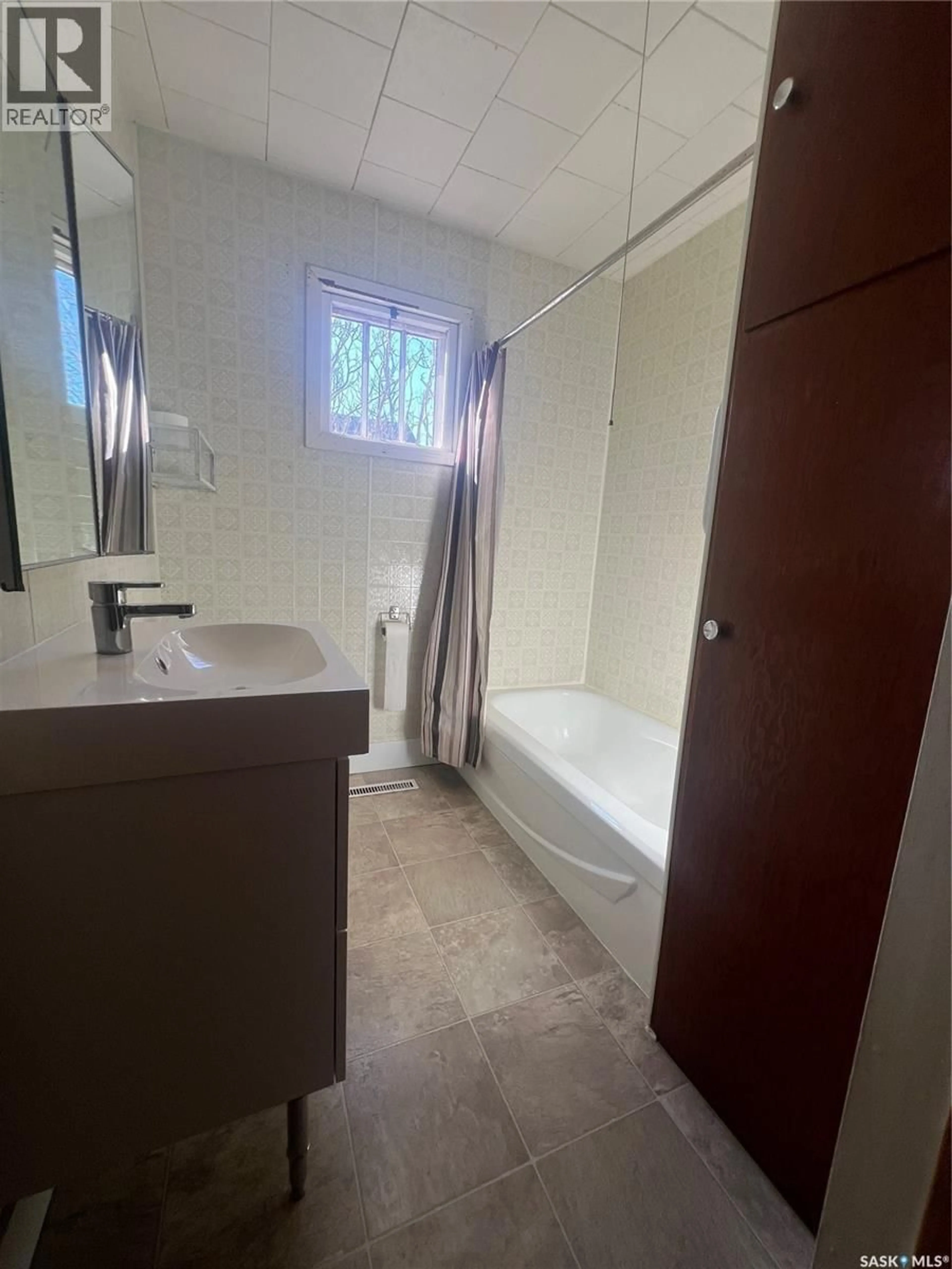 A pic of a room for 301 GONCZY AVENUE, Esterhazy Saskatchewan S0A0X0