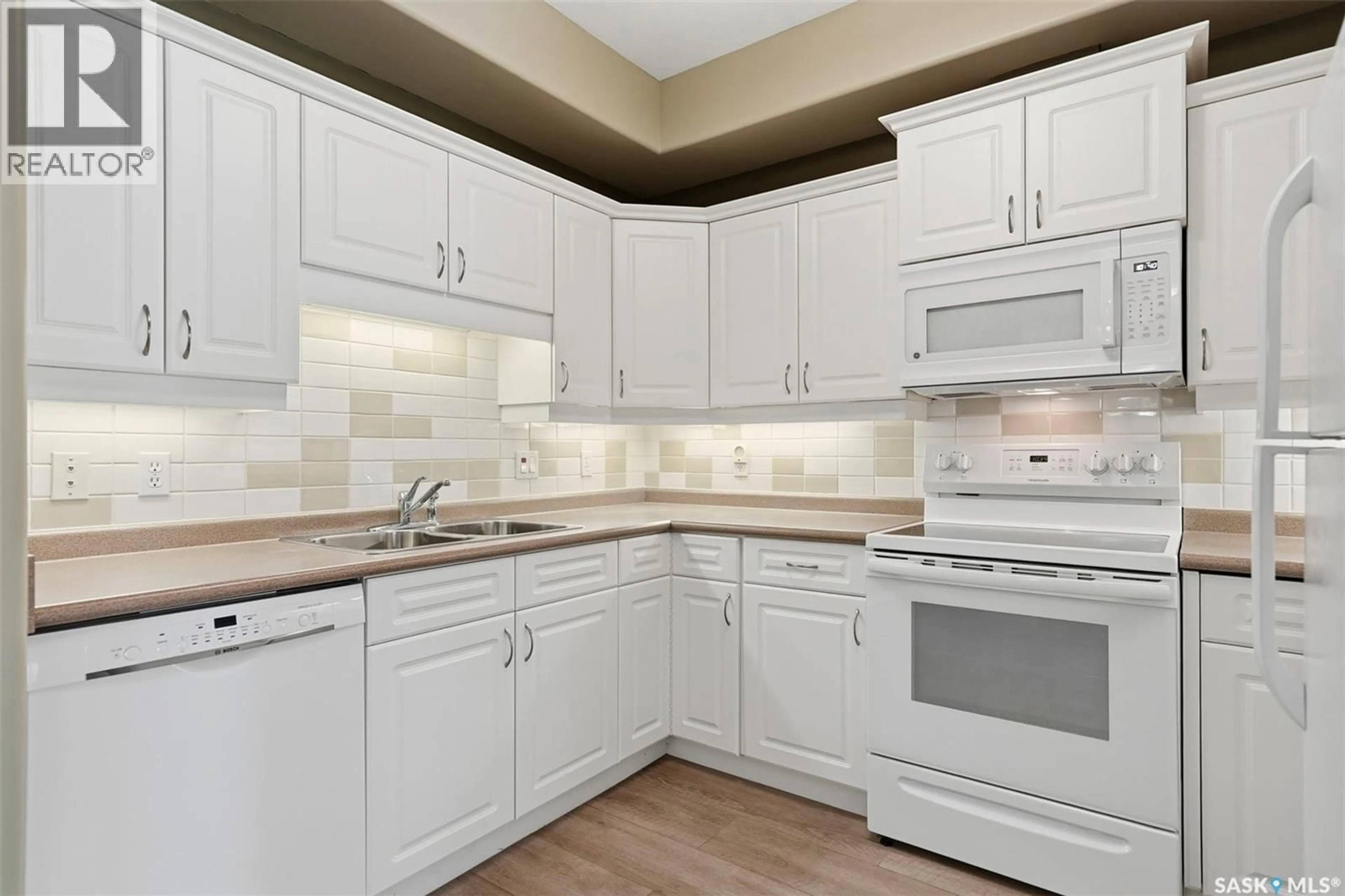 Standard kitchen, ceramic/tile floor for 113 110 ARMISTICE WAY, Saskatoon Saskatchewan S7J5L8