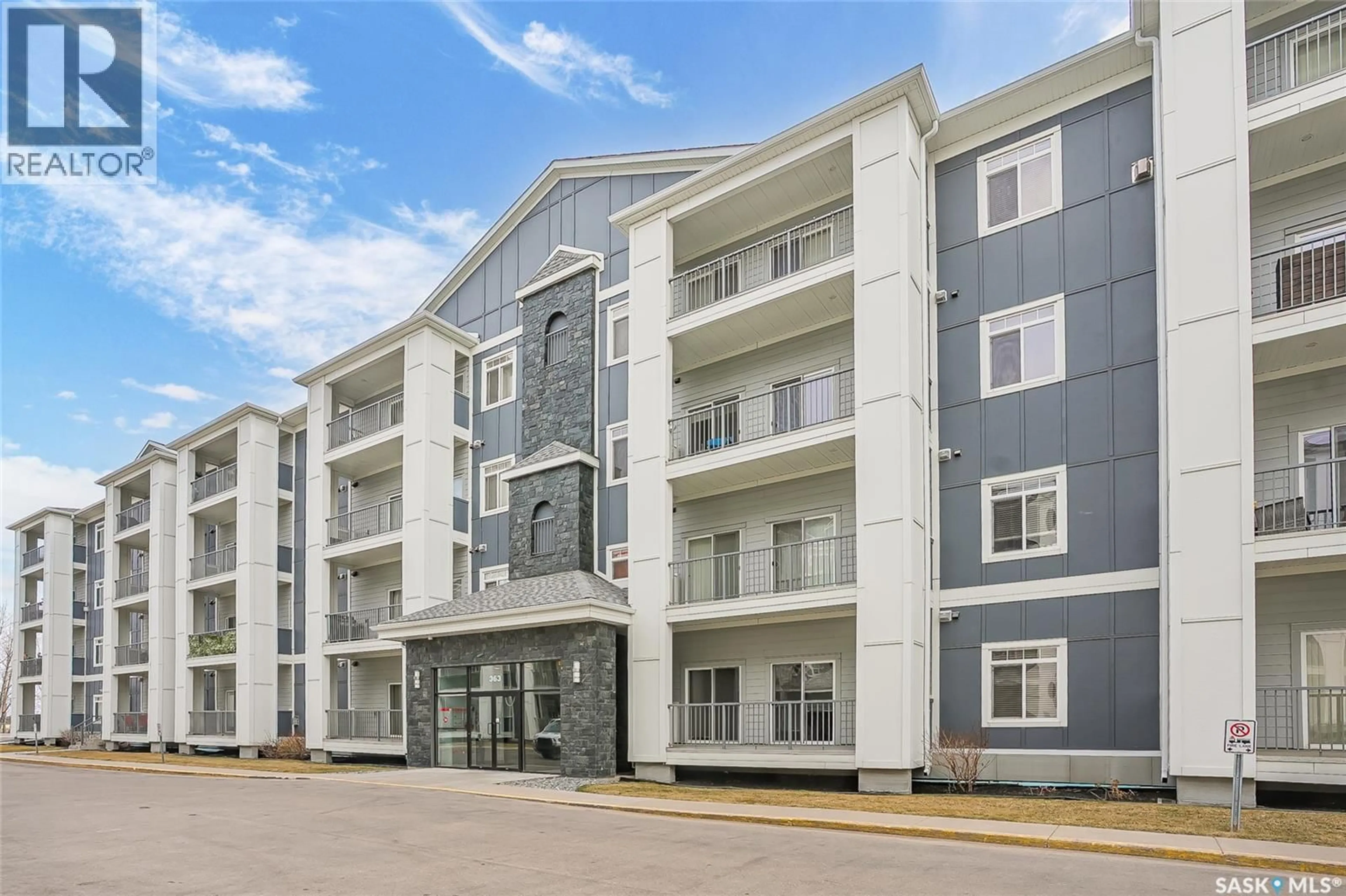 Patio, building for 363 - 312 NELSON ROAD, Saskatoon Saskatchewan S7S1P2