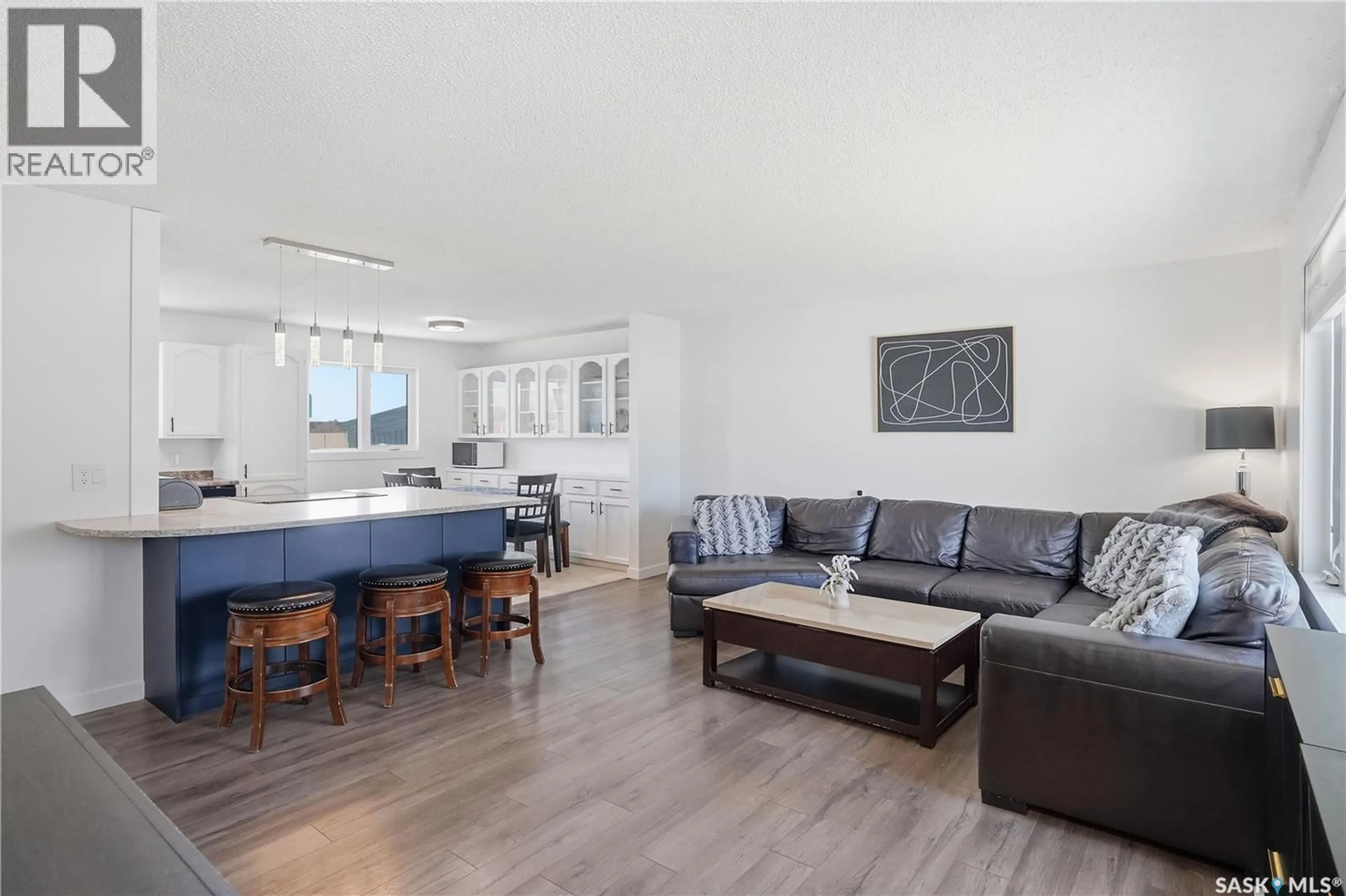 Open concept kitchen, unknown for 78 VERNON CRESCENT, Regina Saskatchewan S4R7P5