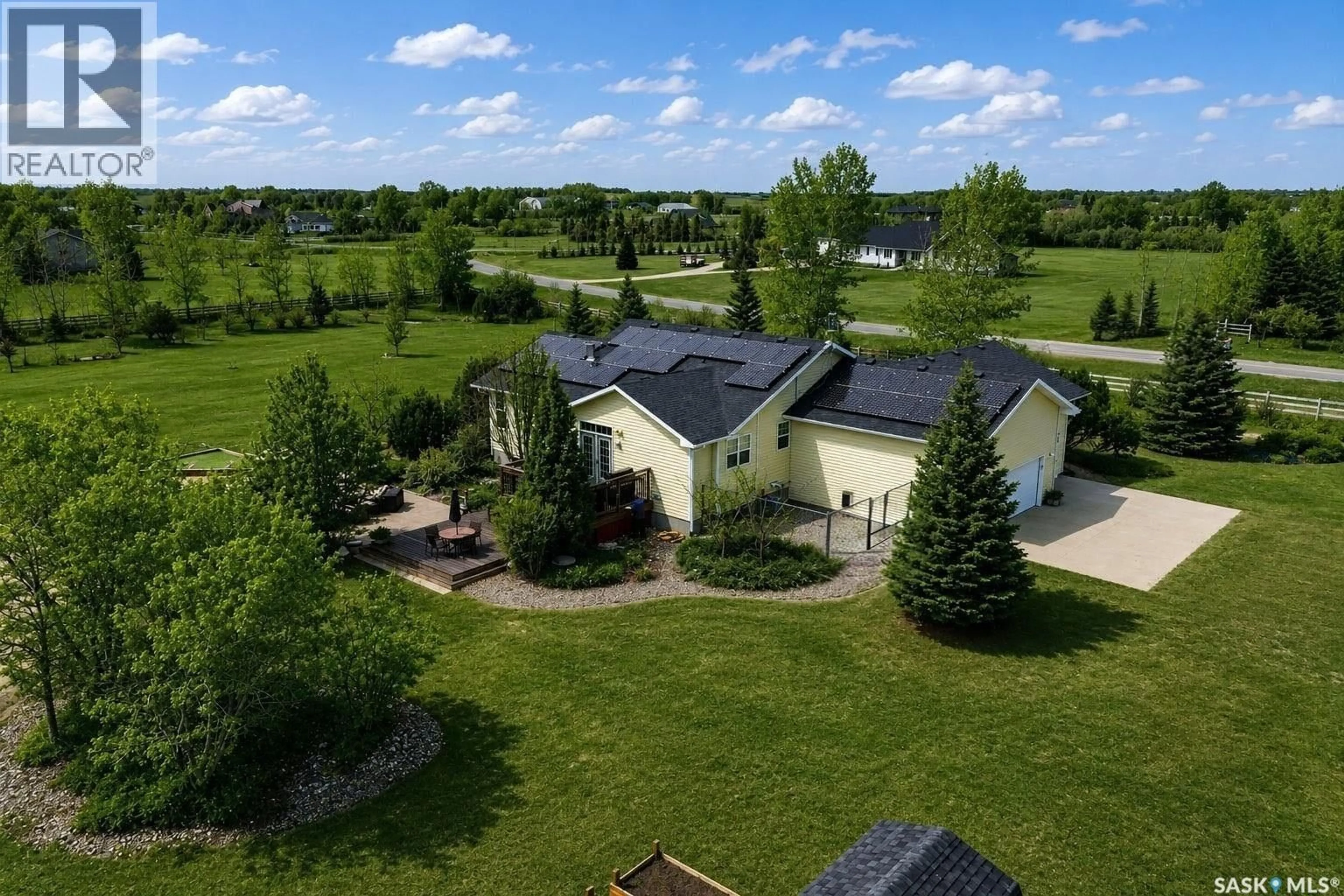 A pic from outside/outdoor area/front of a property/back of a property/a pic from drone, water/lake/river/ocean view for 16 POPLAR TRAIL, Edenwold Rm No.158 Saskatchewan S4L5B1