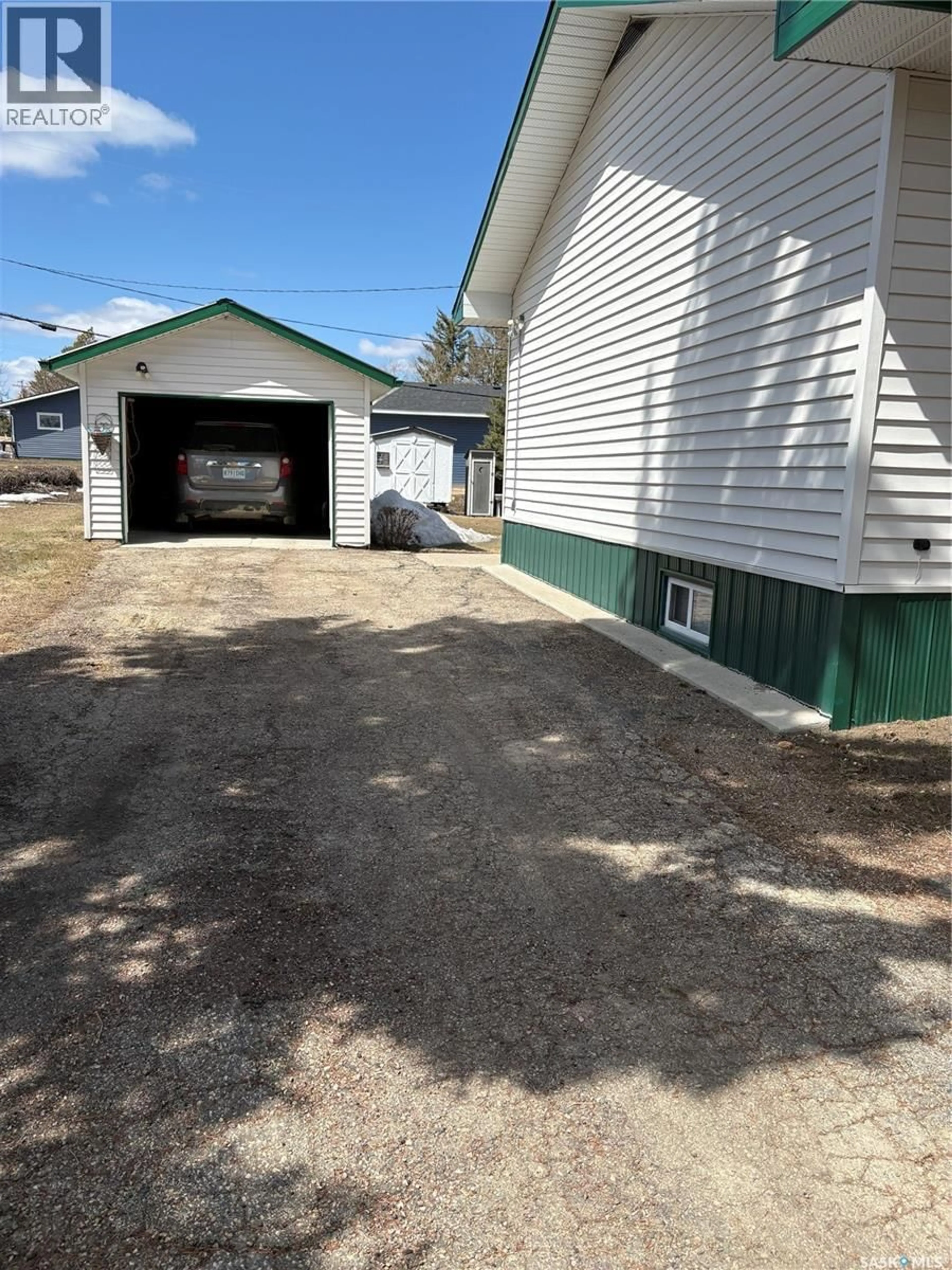 Shed for 607 HALL STREET, Kelvington Saskatchewan S0A1W0