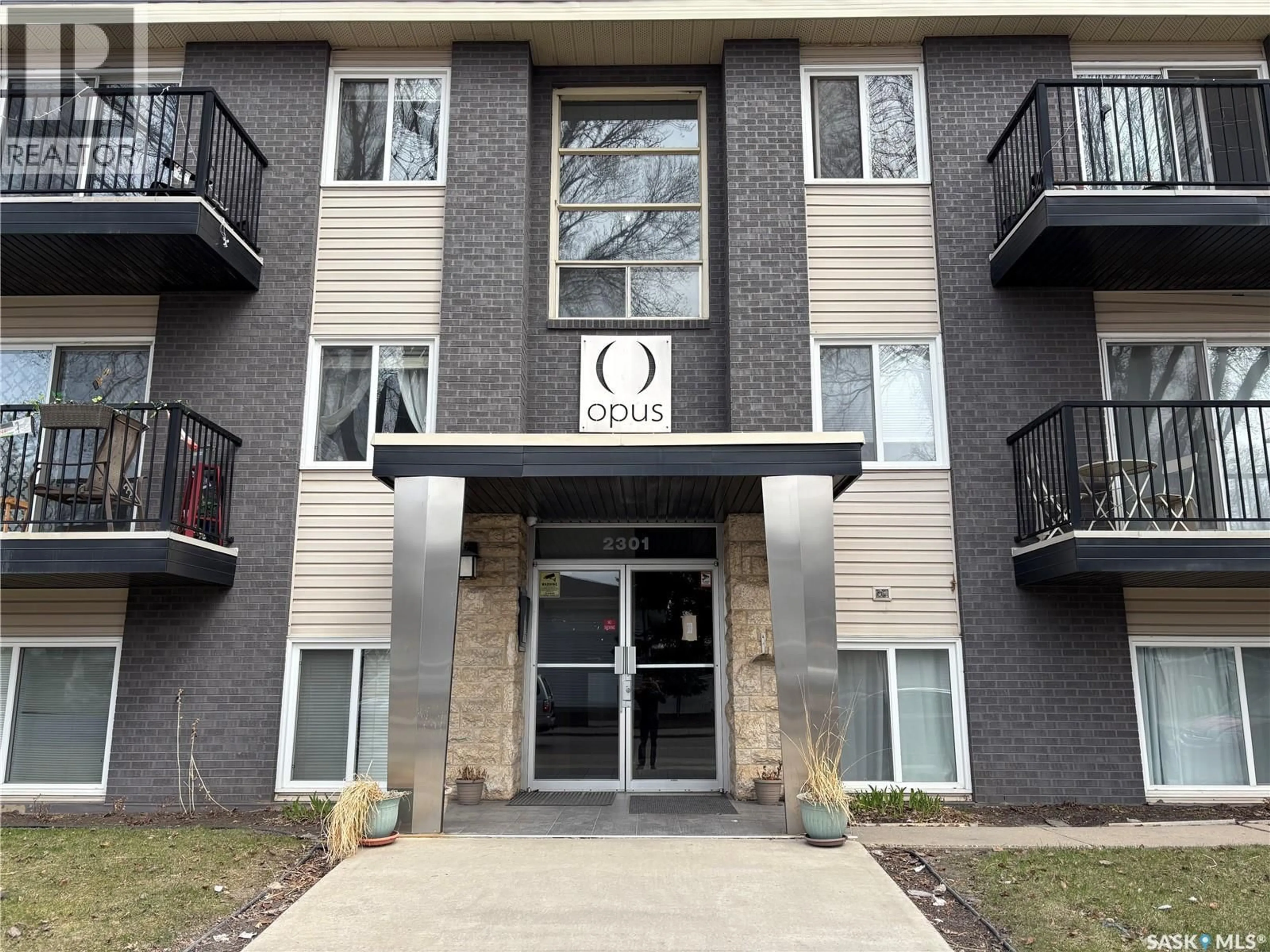 Unknown for 2 - 2301 7TH STREET, Saskatoon Saskatchewan S7H1A2