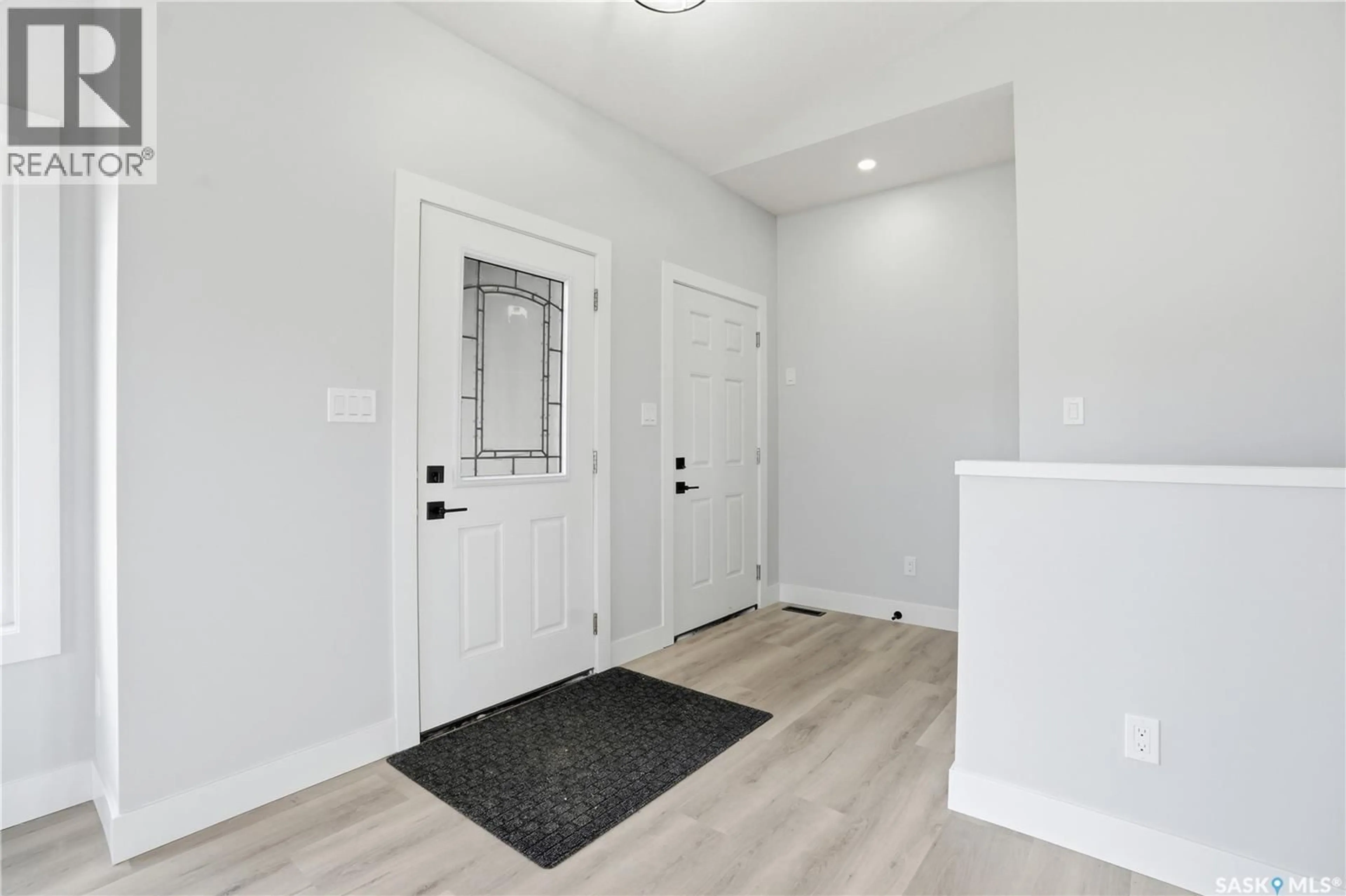 Indoor entryway for 208 2ND STREET, Waldheim Saskatchewan S0K4R0