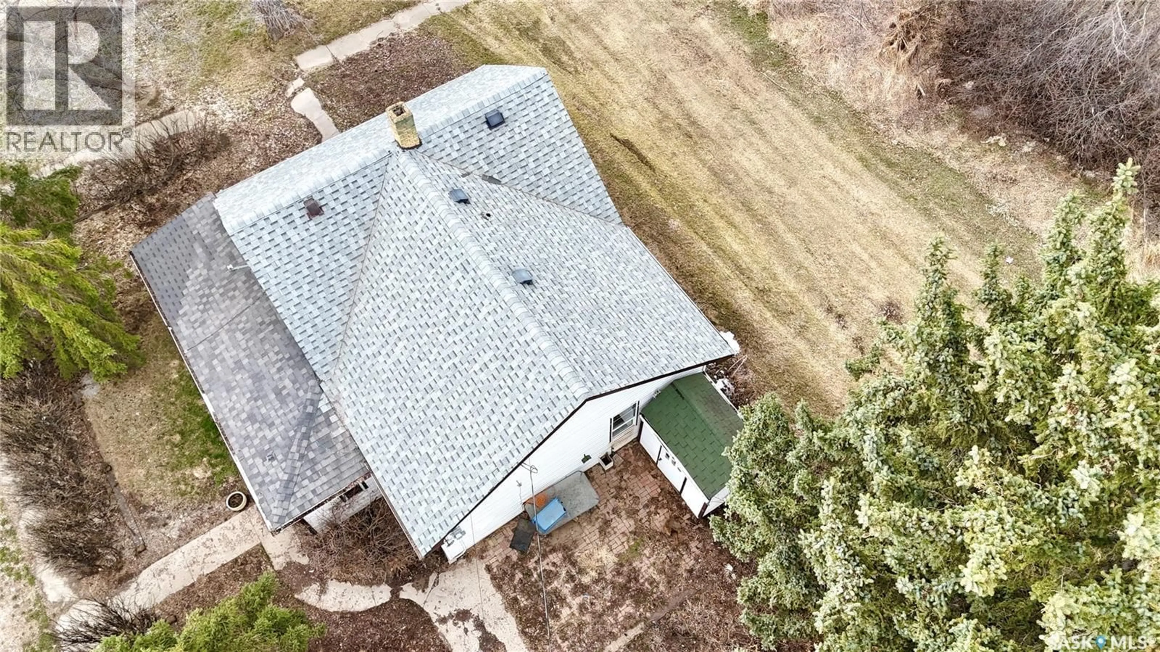 A pic from outside/outdoor area/front of a property/back of a property/a pic from drone, building for 119 KENNEDY STREET, Conquest Saskatchewan S0L0L0