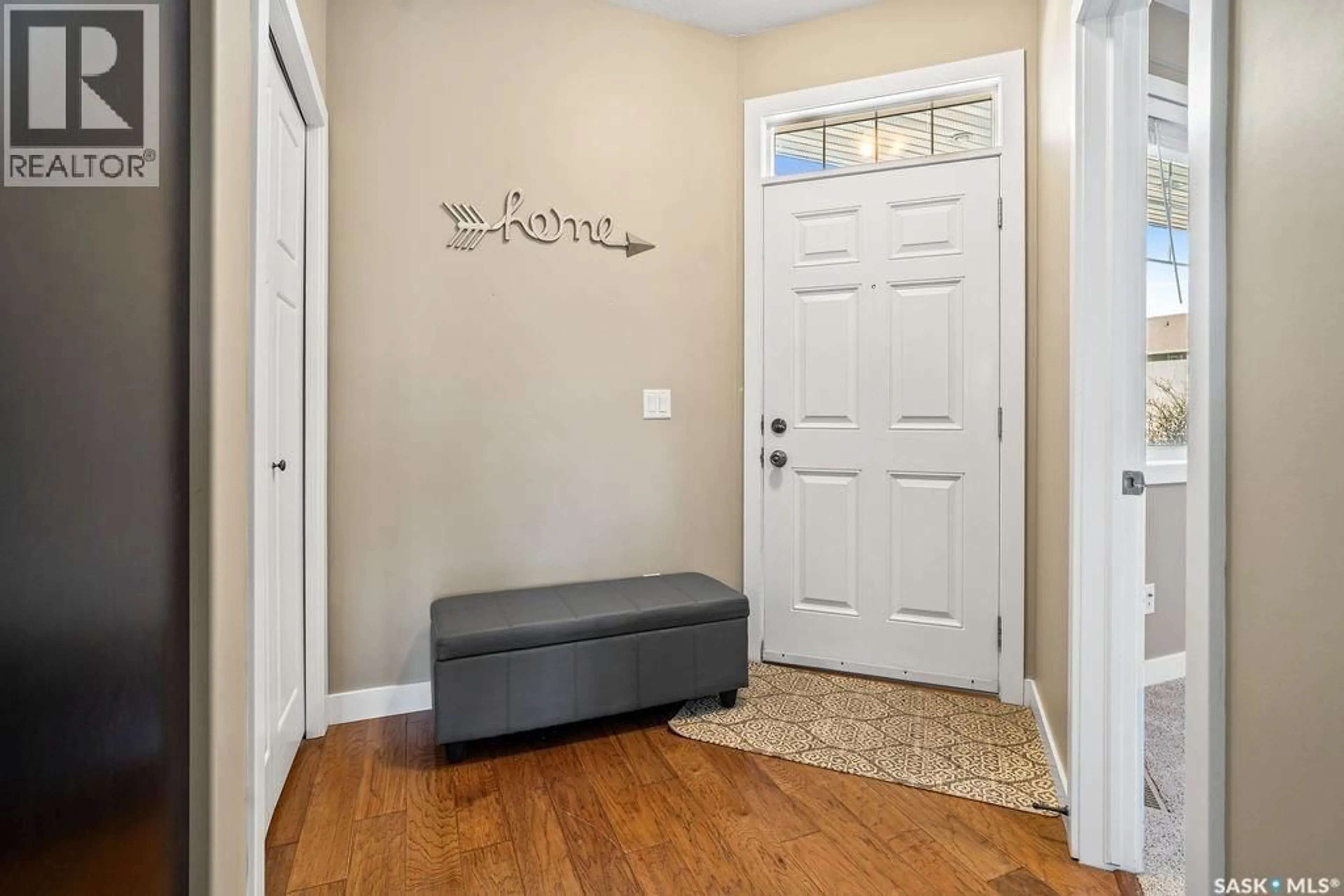 Indoor entryway for 3265 GREEN BANK ROAD, Regina Saskatchewan S4V1P4