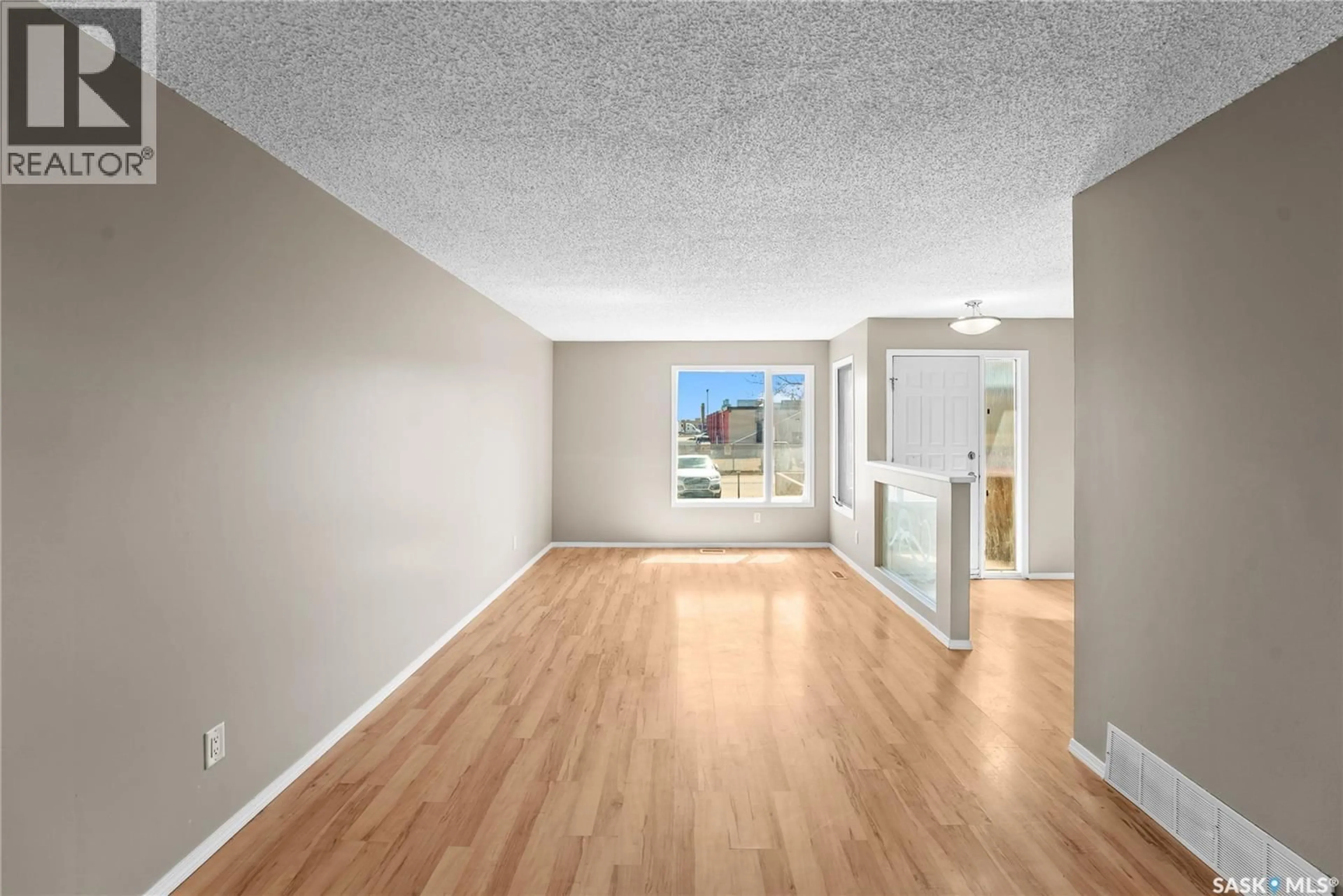 A pic of a room for 383 FINES DRIVE, Regina Saskatchewan S4N5T3