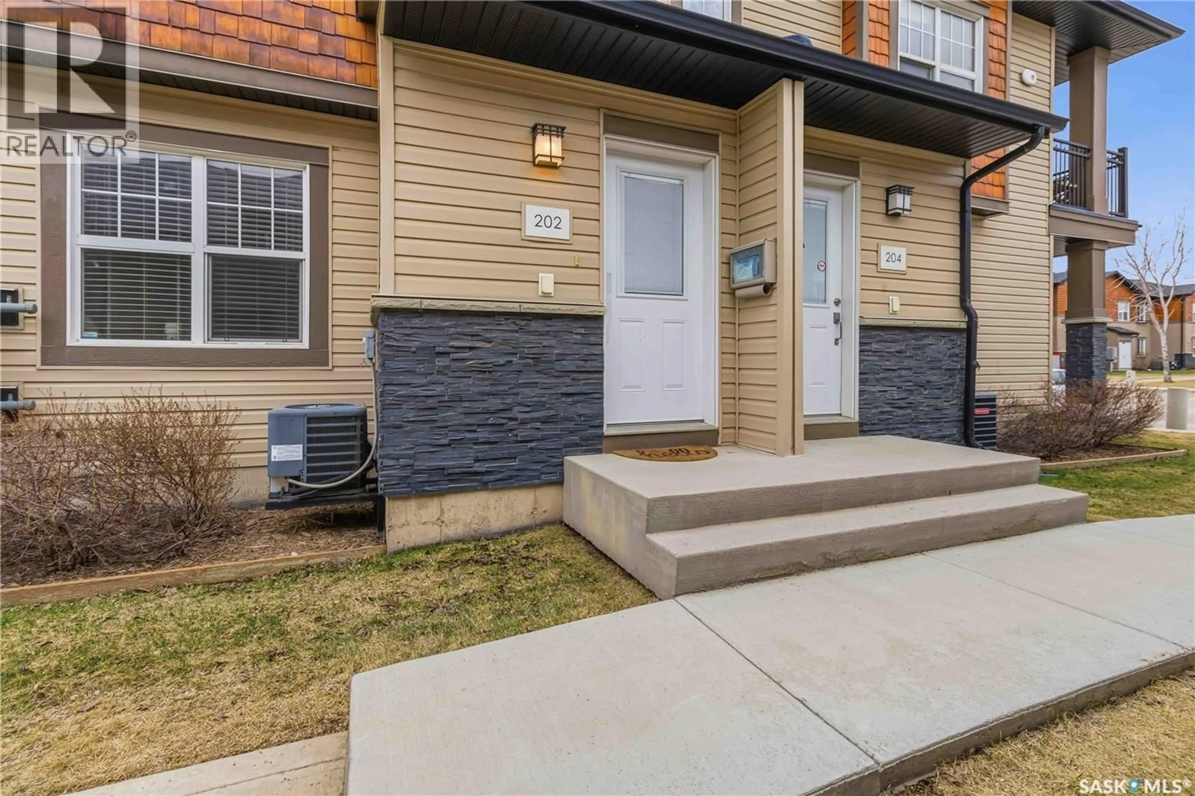 Unknown for 202 1015 PATRICK CRESCENT, Saskatoon Saskatchewan S7W0M6