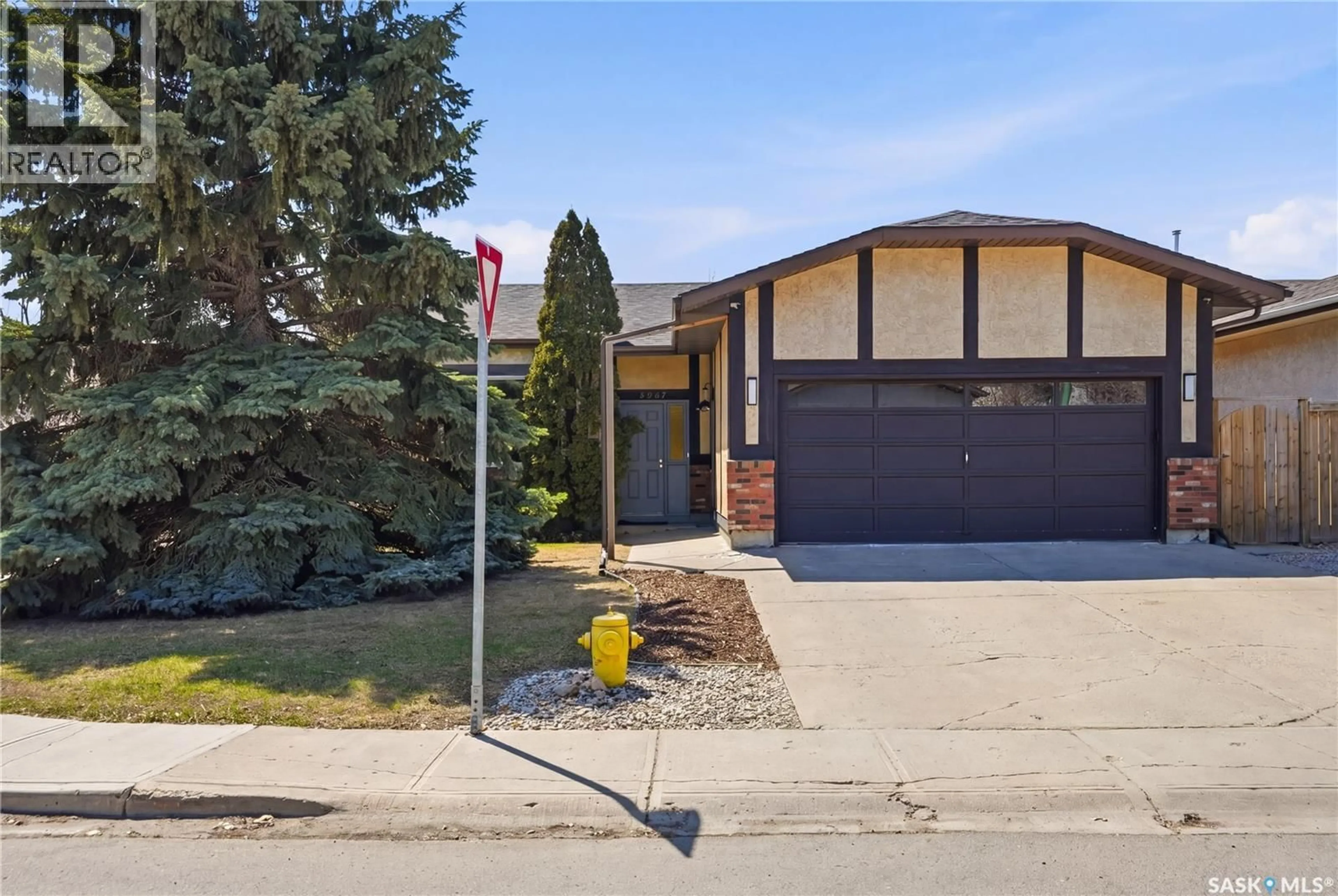 Home with brick exterior material, street for 6547 HIRD CRESCENT, Regina Saskatchewan S4X3Z6