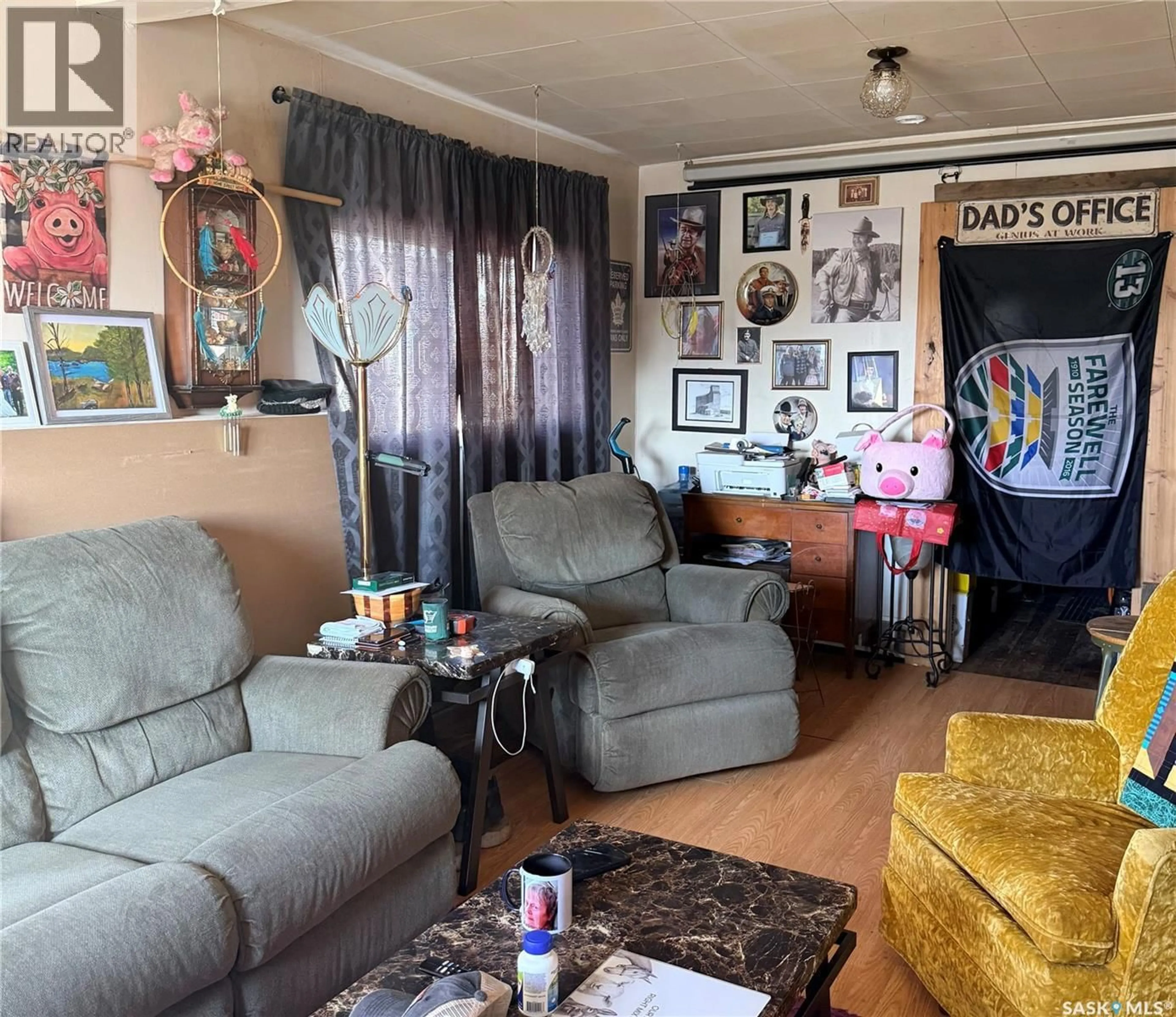 A pic of a room for 902 FAIRFORD STREET E, Moose Jaw Saskatchewan S6H0G5