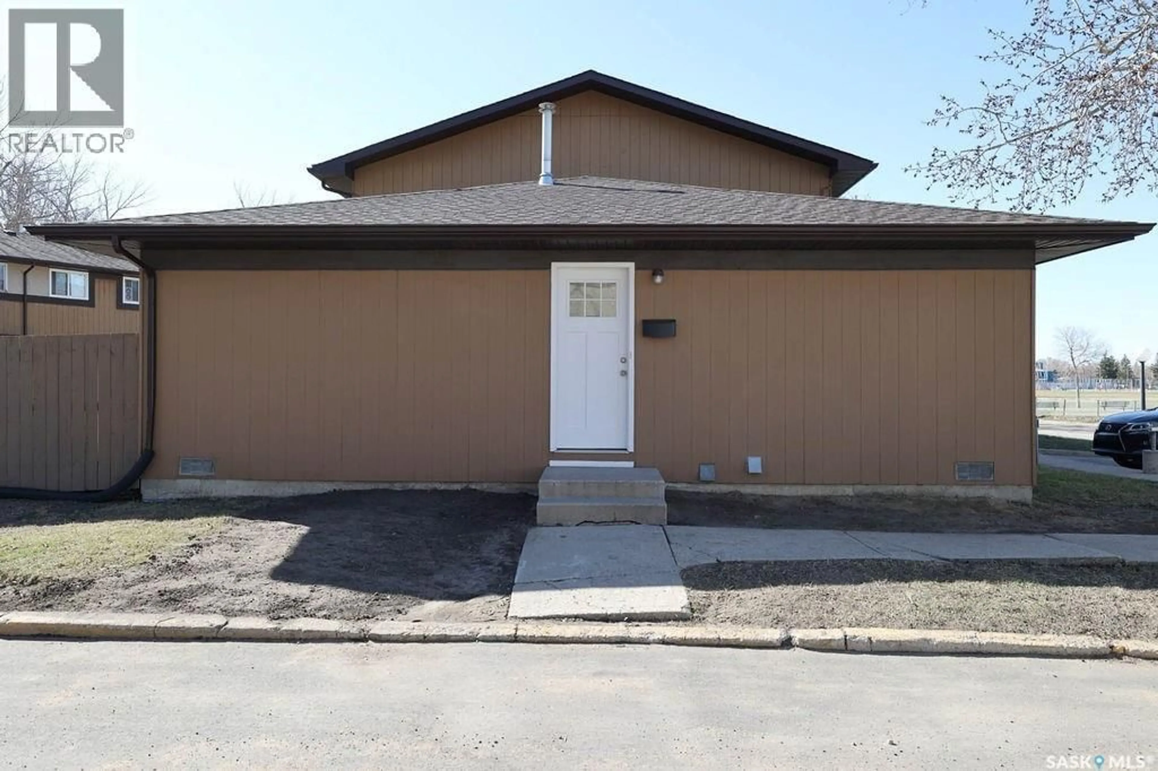 Unknown for 31 MACKENZIE WAY, Regina Saskatchewan S4N5M7