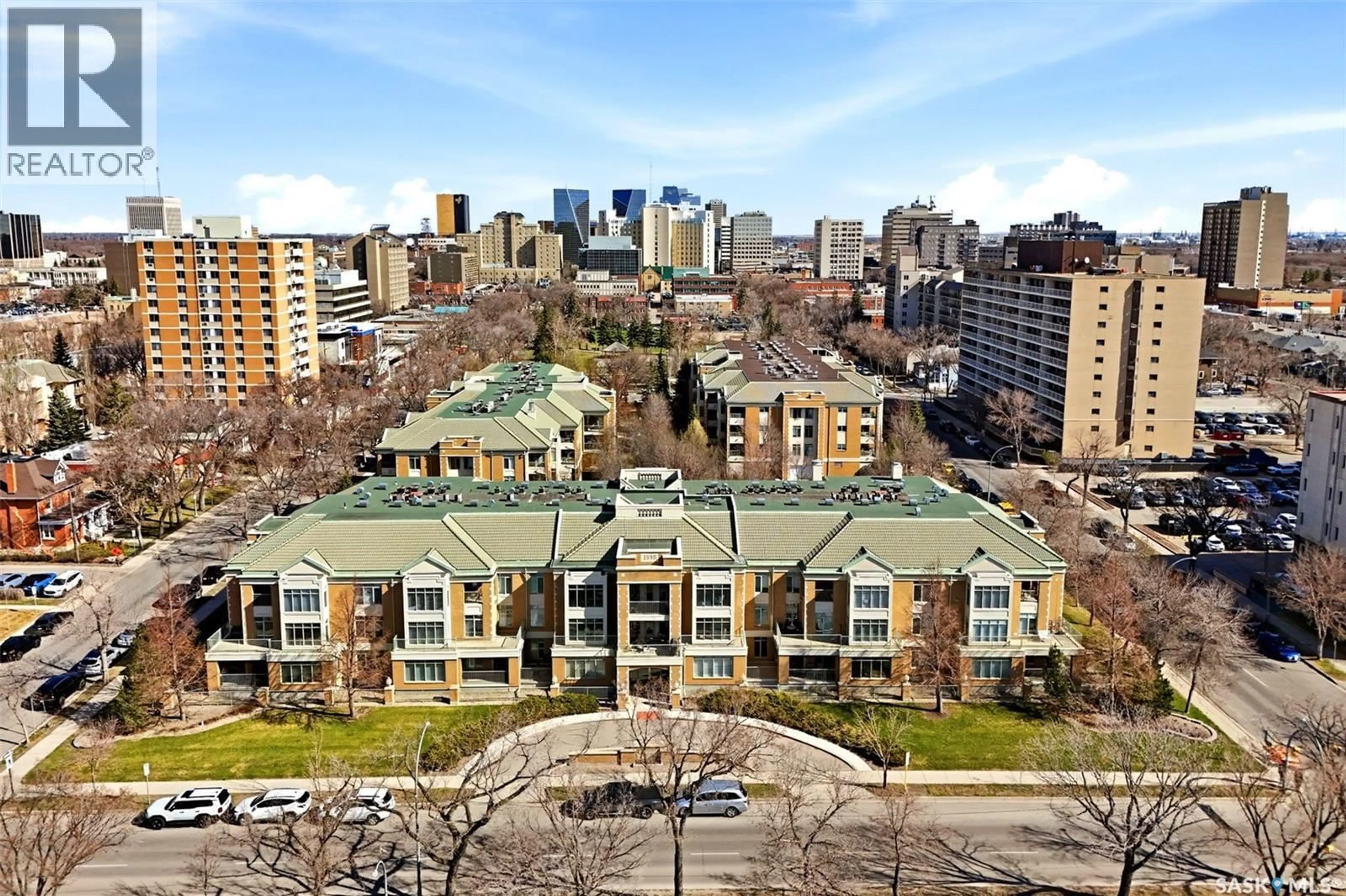 A pic from outside/outdoor area/front of a property/back of a property/a pic from drone, city buildings view from balcony for 226 2330 HAMILTON STREET, Regina Saskatchewan S4P4M4