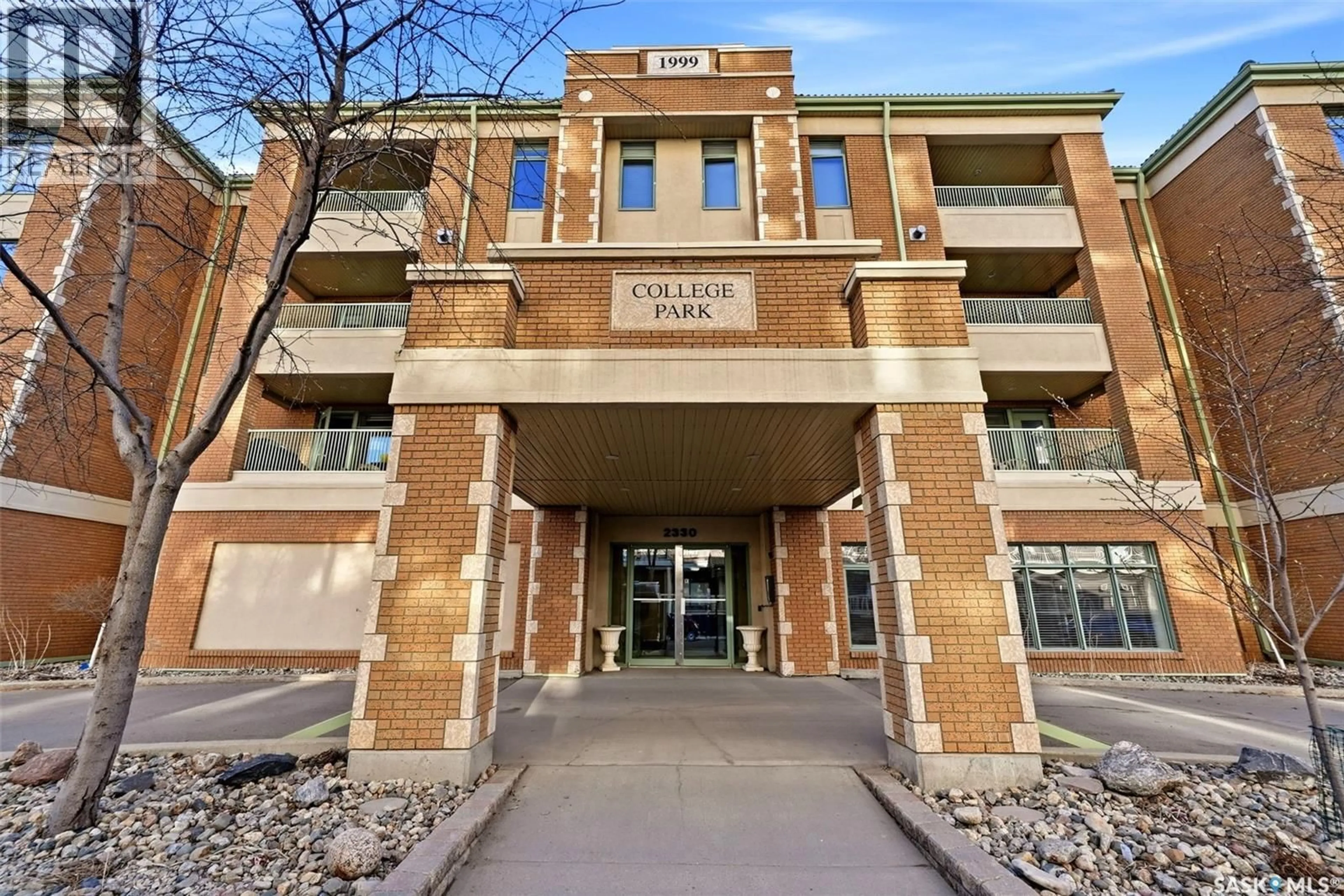 Indoor foyer for 226 2330 HAMILTON STREET, Regina Saskatchewan S4P4M4