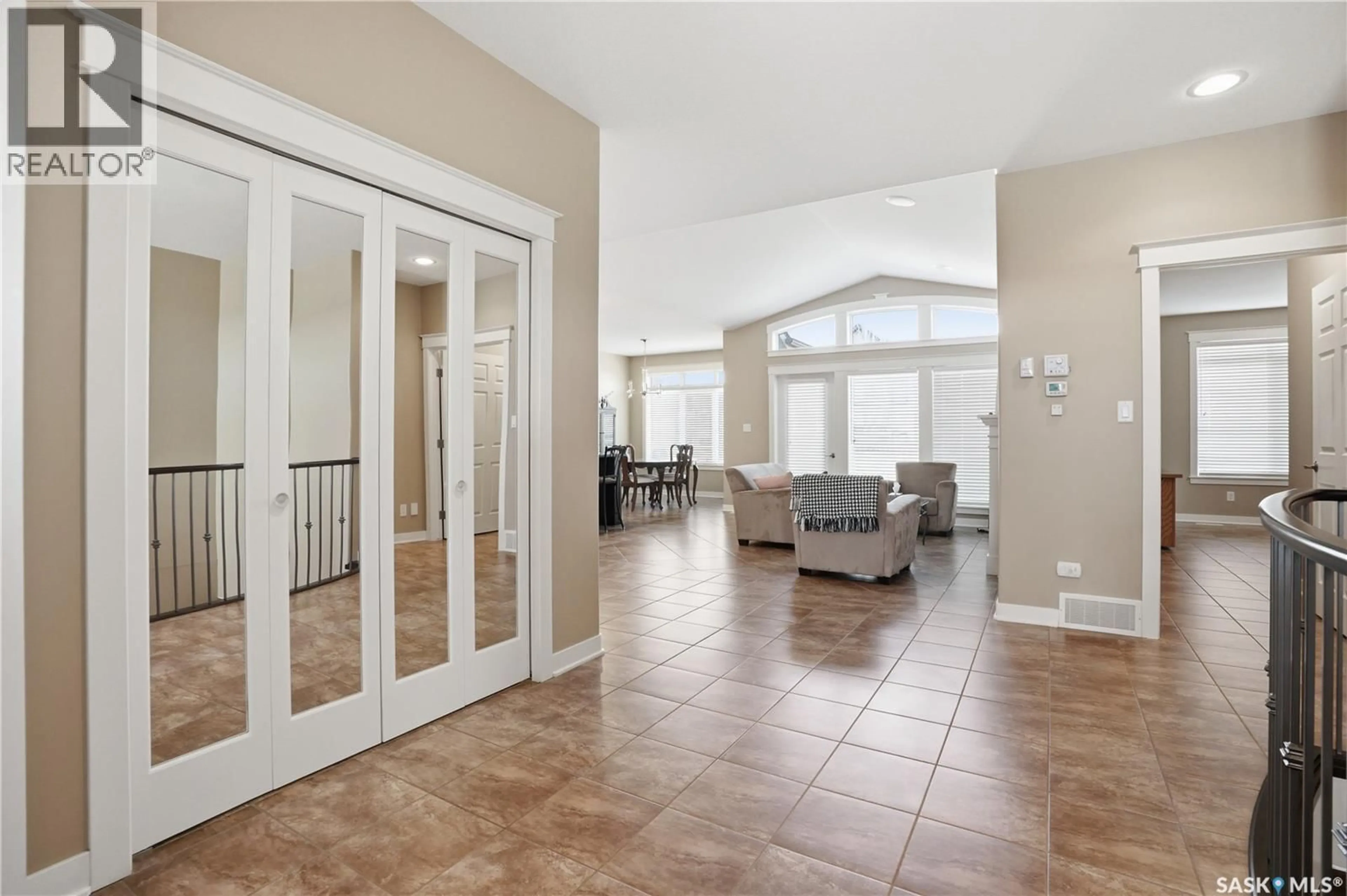 Indoor entryway for 211 TRIMBLE LANE, Saskatoon Saskatchewan S7W0C9