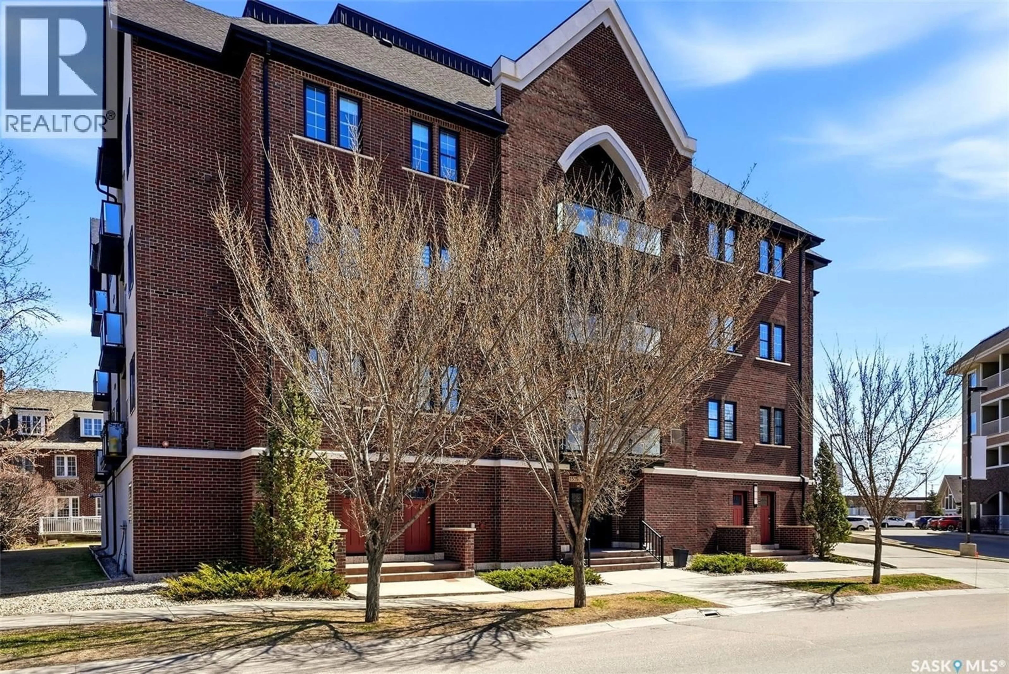 Home with brick exterior material, building for 305 - 1515 ANSON ROAD, Regina Saskatchewan S4P0E7