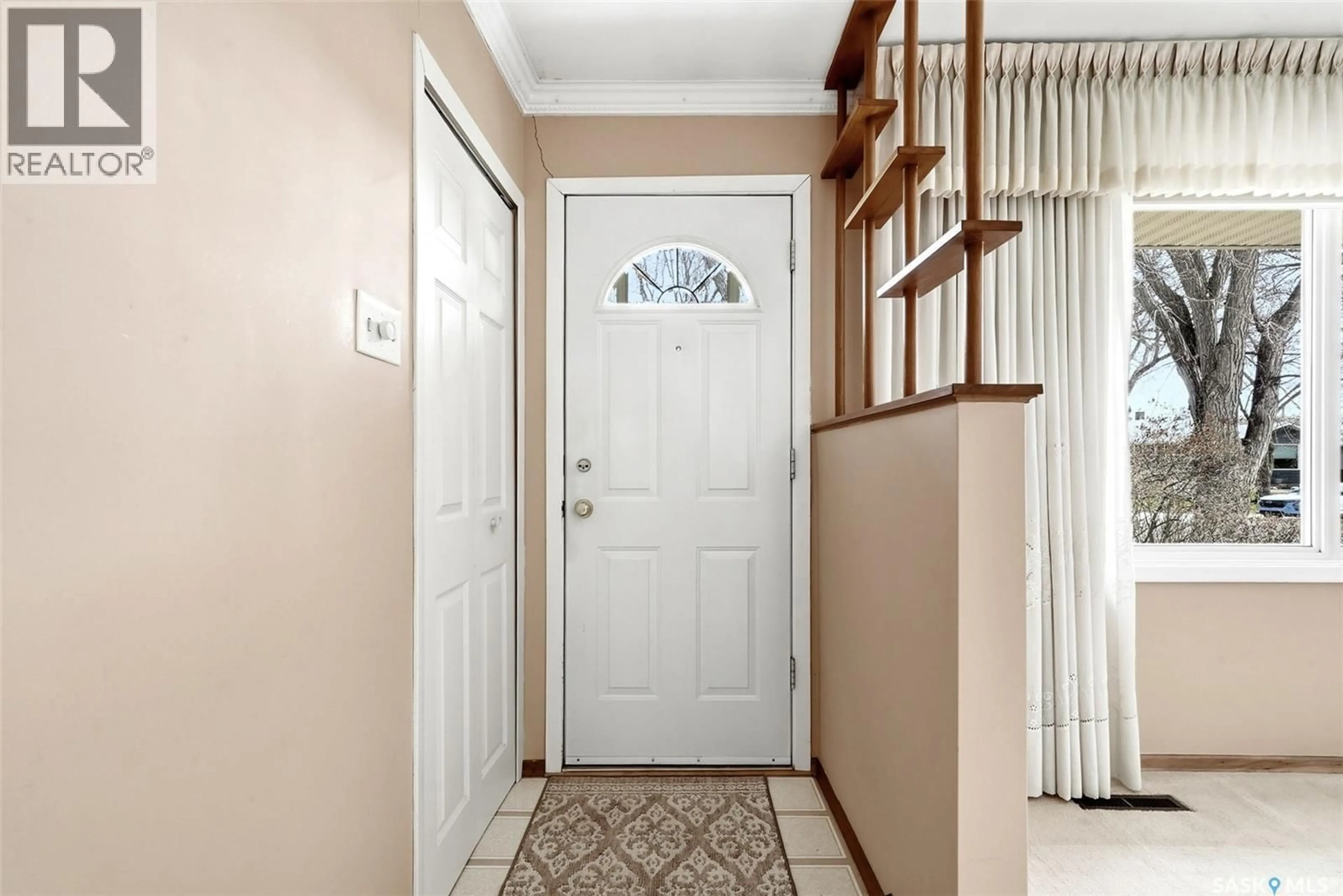 Indoor entryway for 3868 ATHOL STREET, Regina Saskatchewan S4S3J1