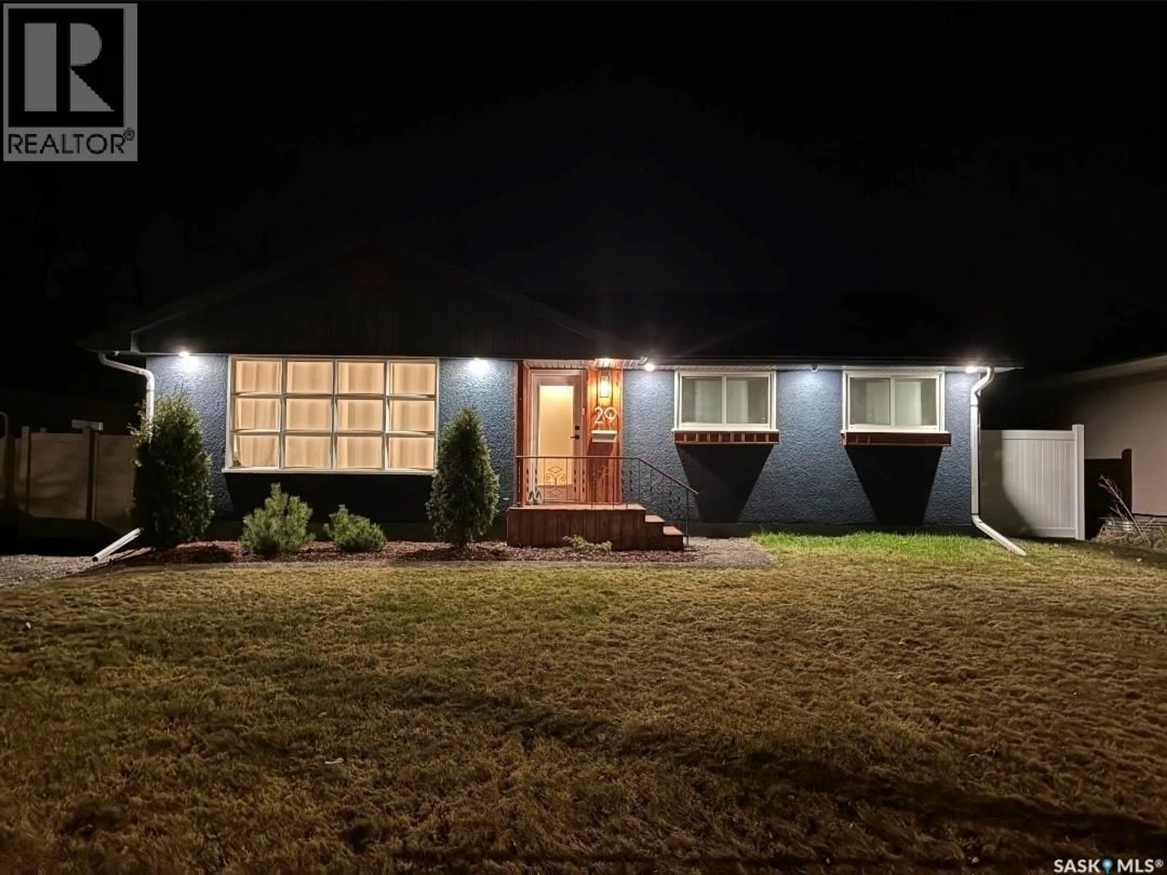A pic from outside/outdoor area/front of a property/back of a property/a pic from drone, street for 29 SCOTT STREET, Regina Saskatchewan S4S4A1