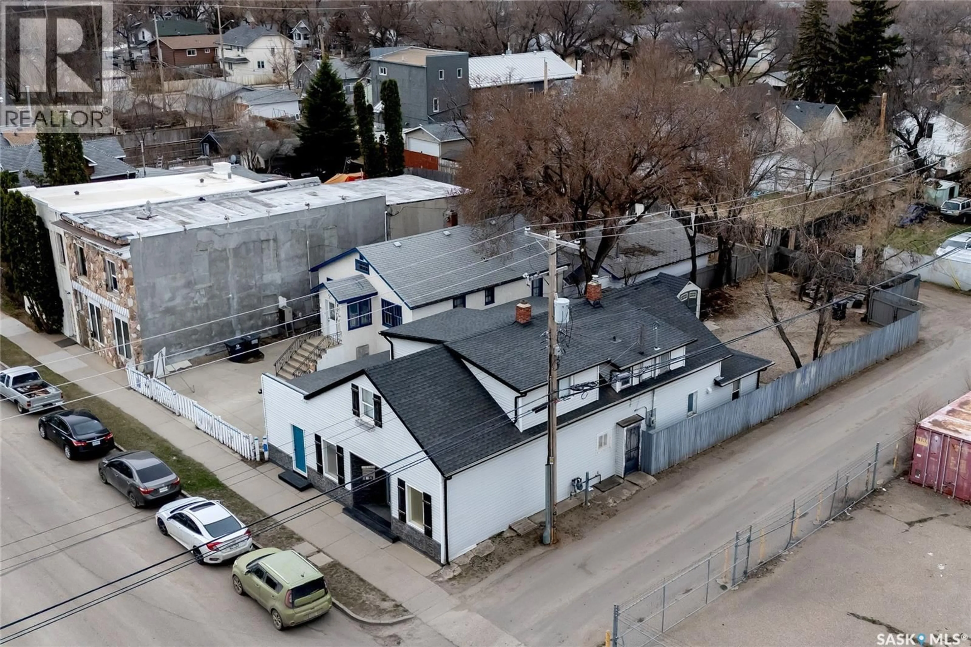 A pic from outside/outdoor area/front of a property/back of a property/a pic from drone, building for 311 F AVENUE, Saskatoon Saskatchewan S7M1T7