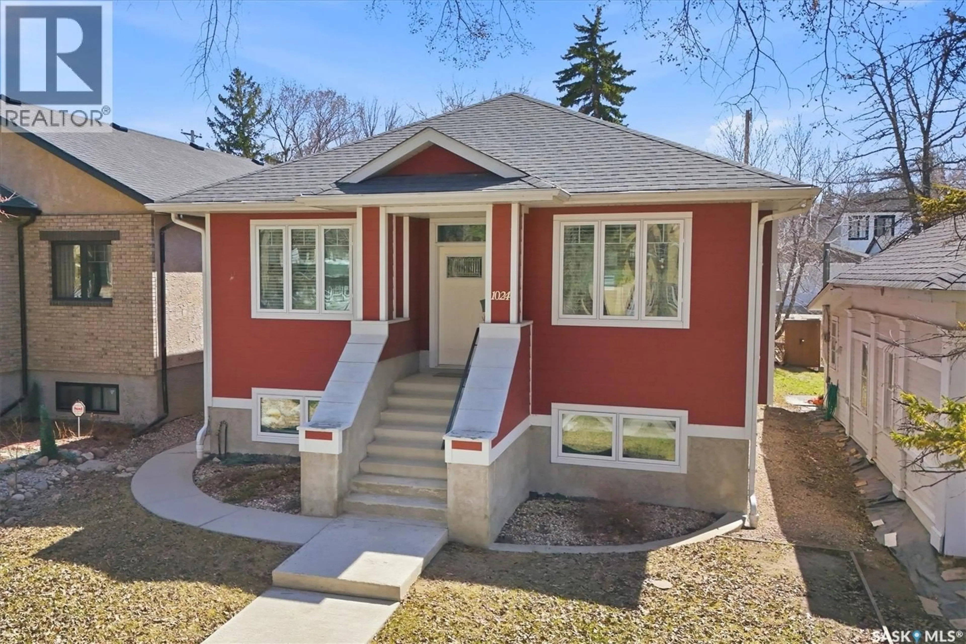 Home with vinyl exterior material, street for 1024 TEMPERANCE STREET, Saskatoon Saskatchewan S7N0N6