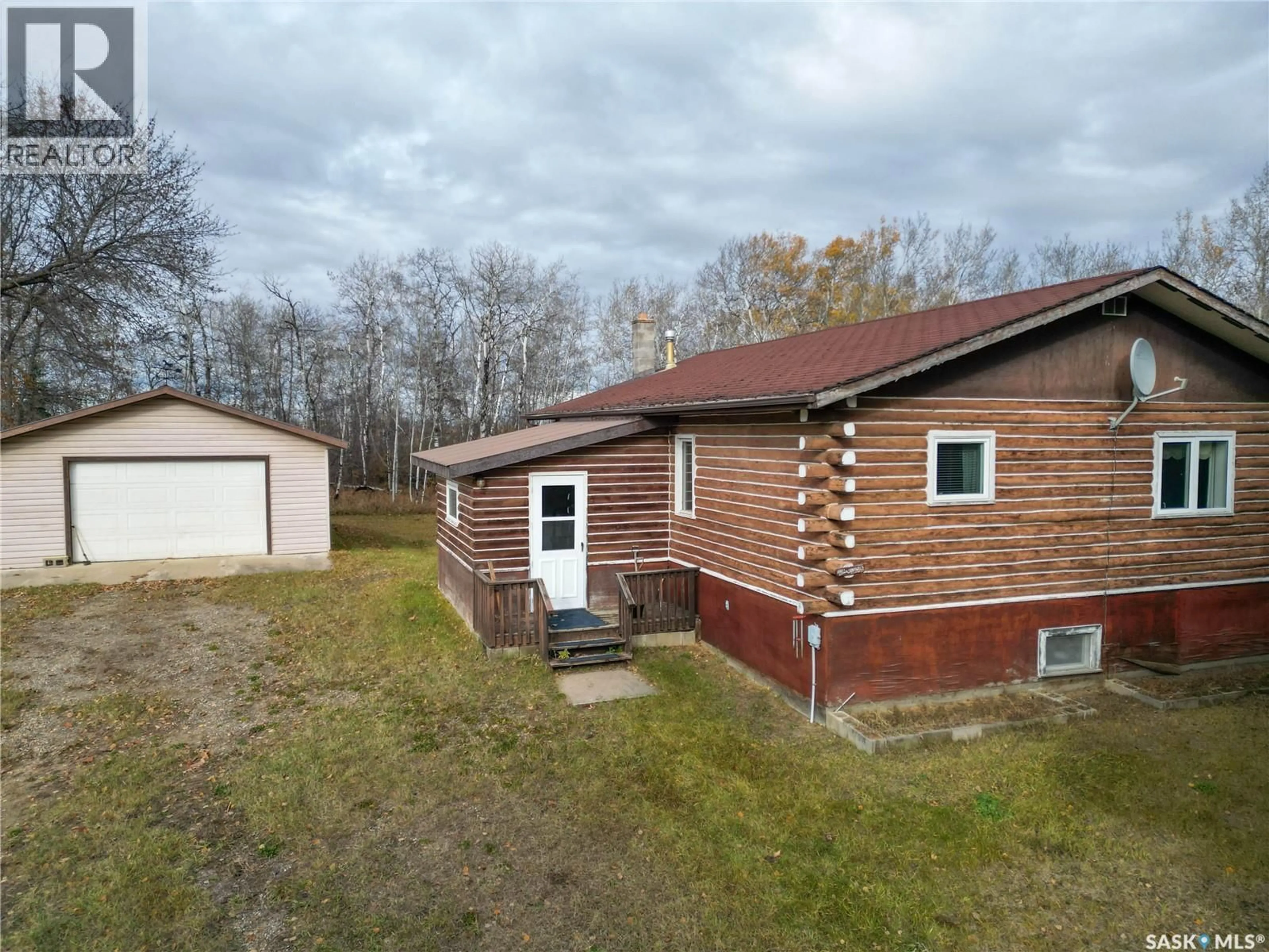 A pic from outside/outdoor area/front of a property/back of a property/a pic from drone, building for DONNYBROOK ROAD, Prince Albert Rm No. 461 Saskatchewan S6V5P9