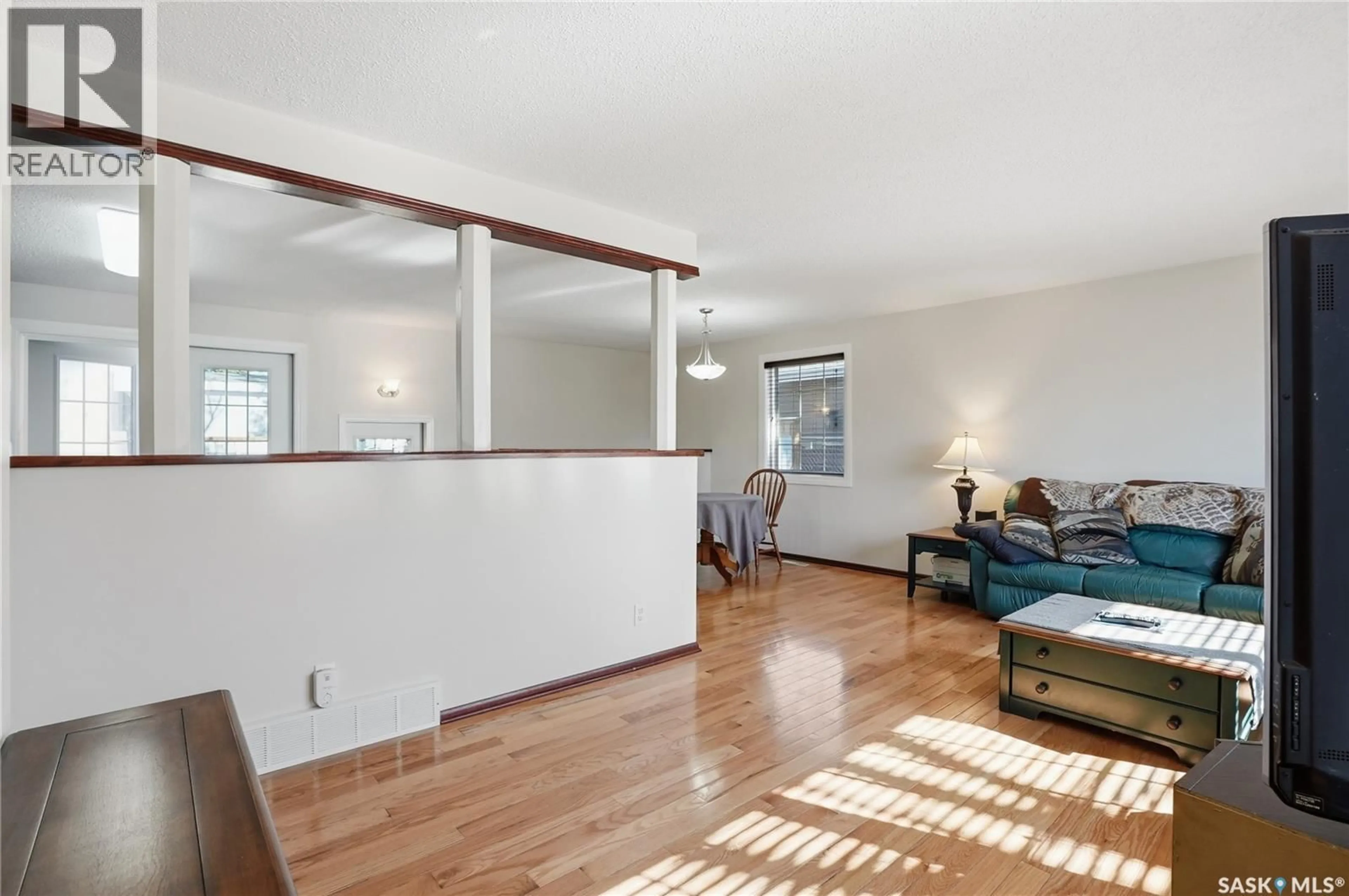 Unknown for 2 HARDY CRESCENT, Saskatoon Saskatchewan S7H3E7