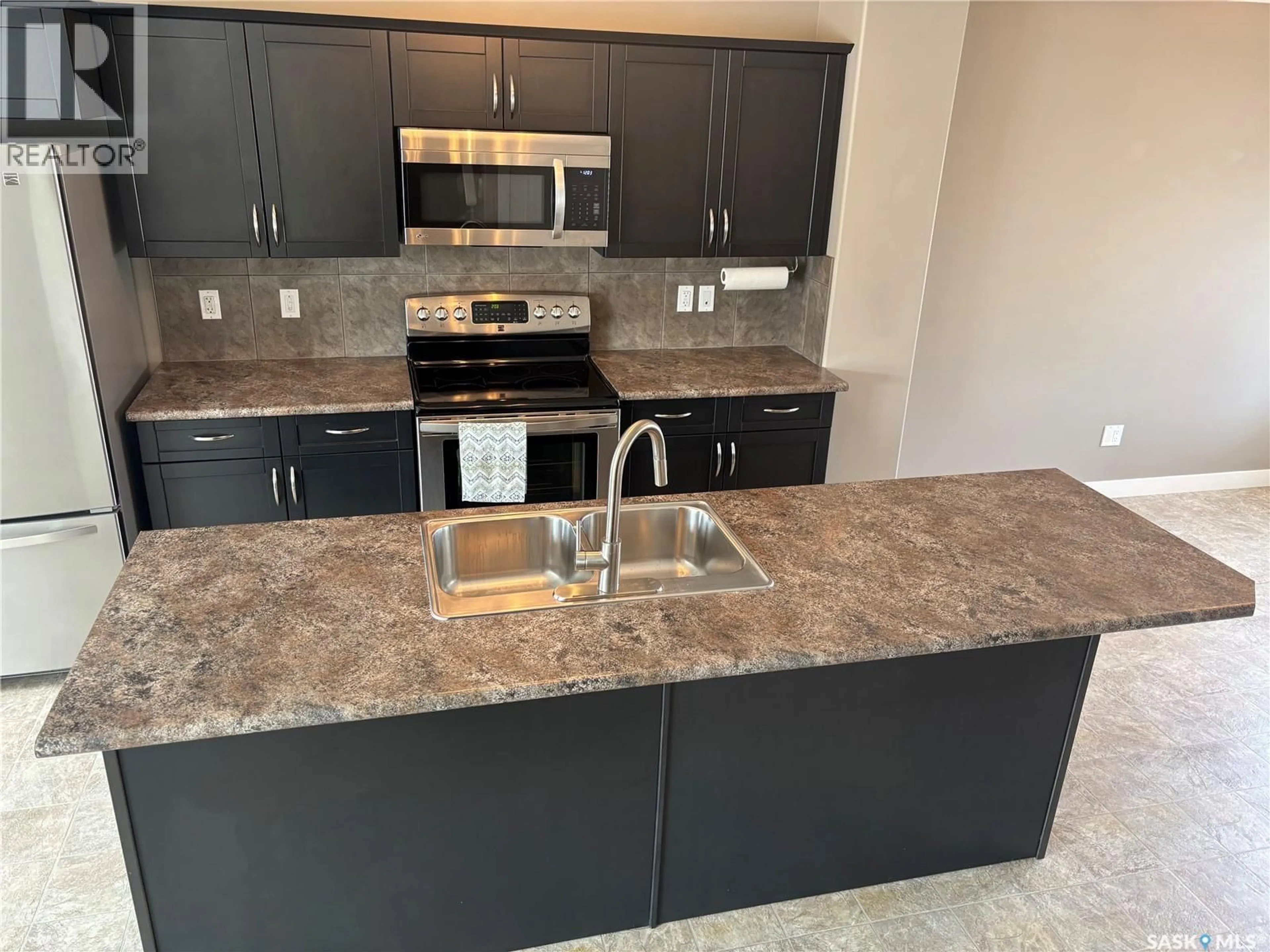 Unknown for E - 4501 GREEN POPLAR LANE, Regina Saskatchewan S4V3A5