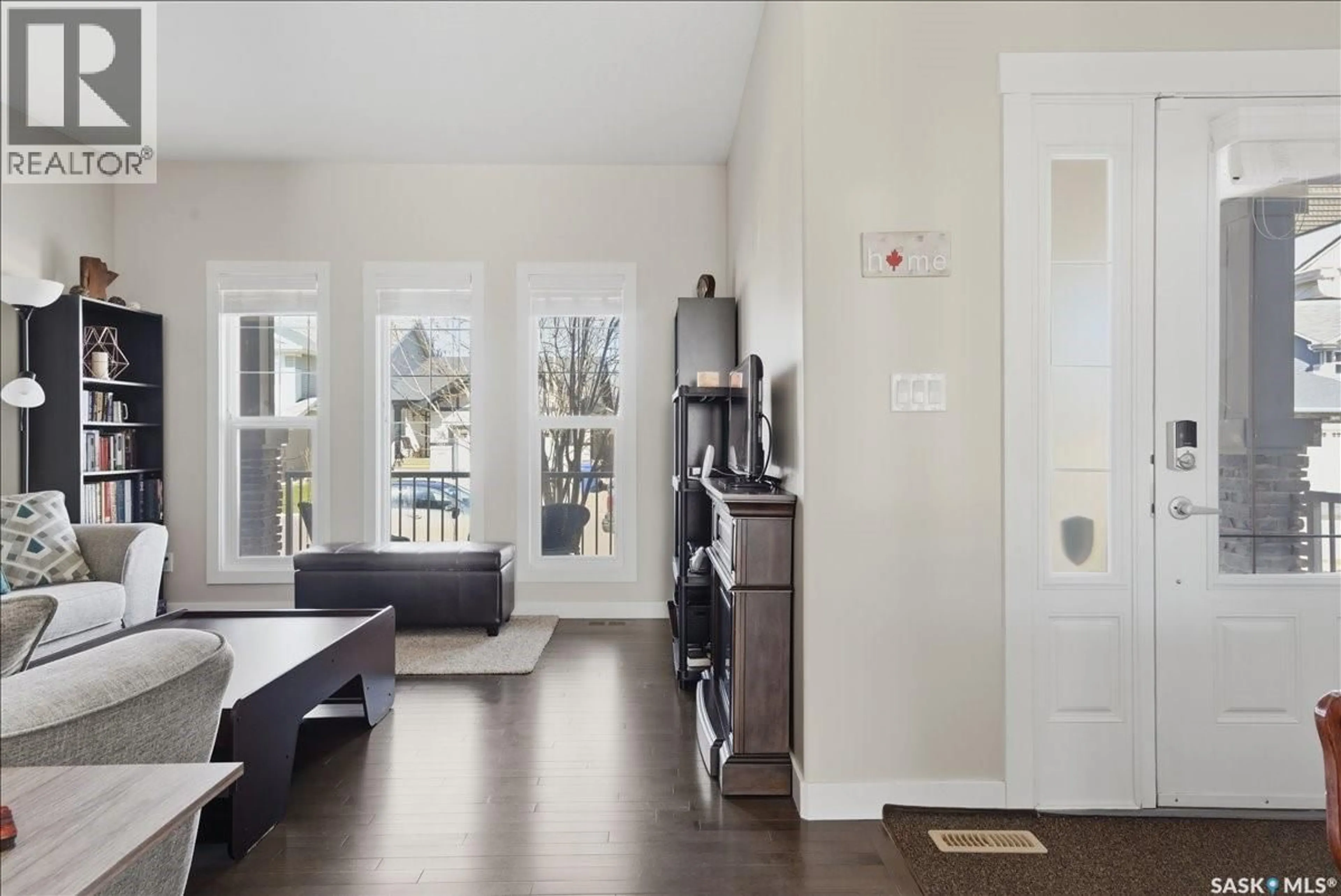 Indoor entryway for 3684 GREEN MOSS LANE, Regina Saskatchewan S4V1P6