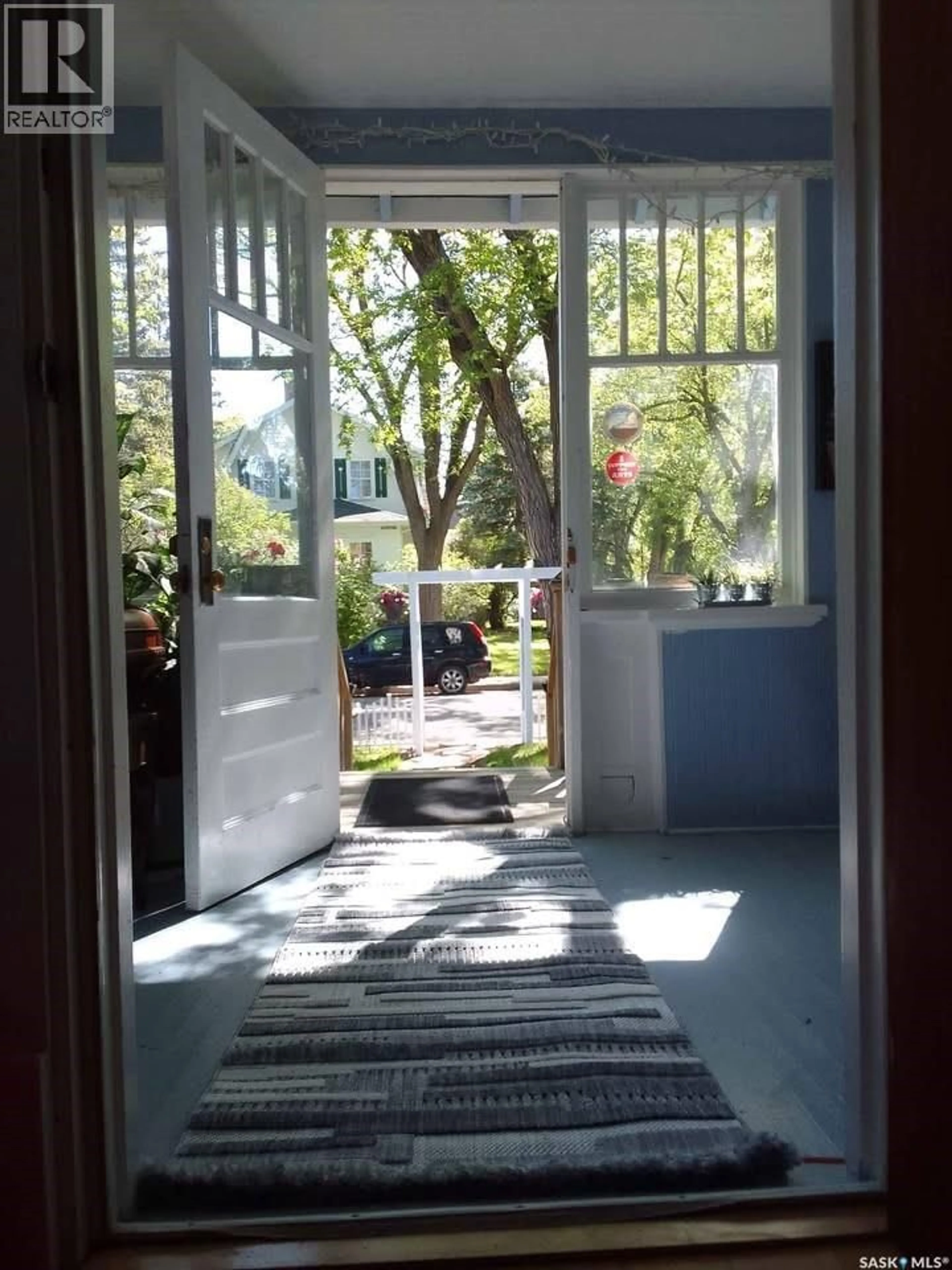 Indoor entryway for 2140 MONTAGUE STREET, Regina Saskatchewan S4T3J9