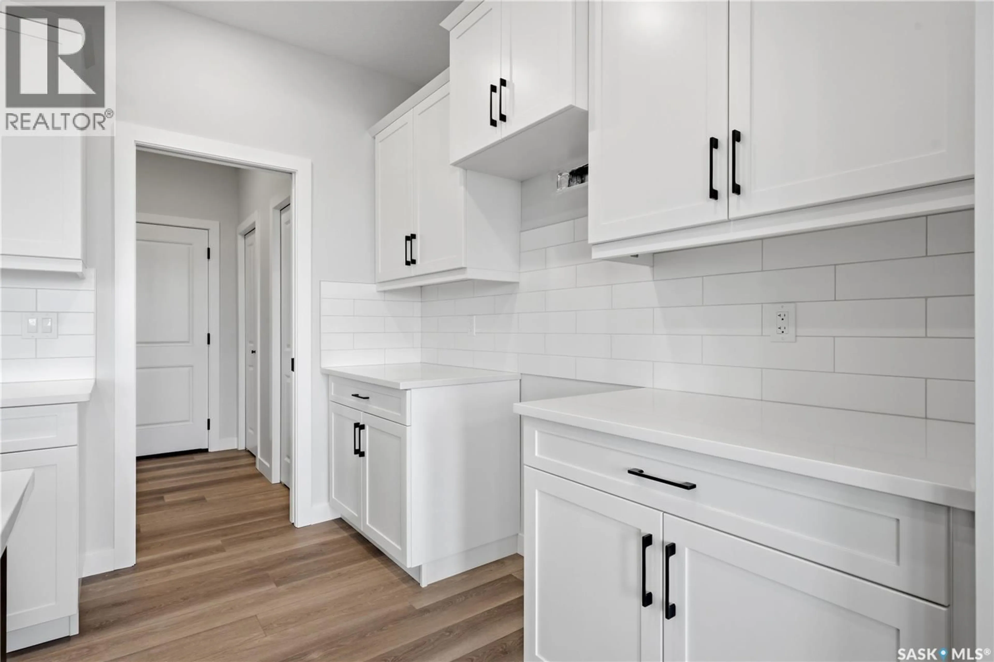 Unknown for 3180 FAVEL DRIVE, Regina Saskatchewan S4V4C7
