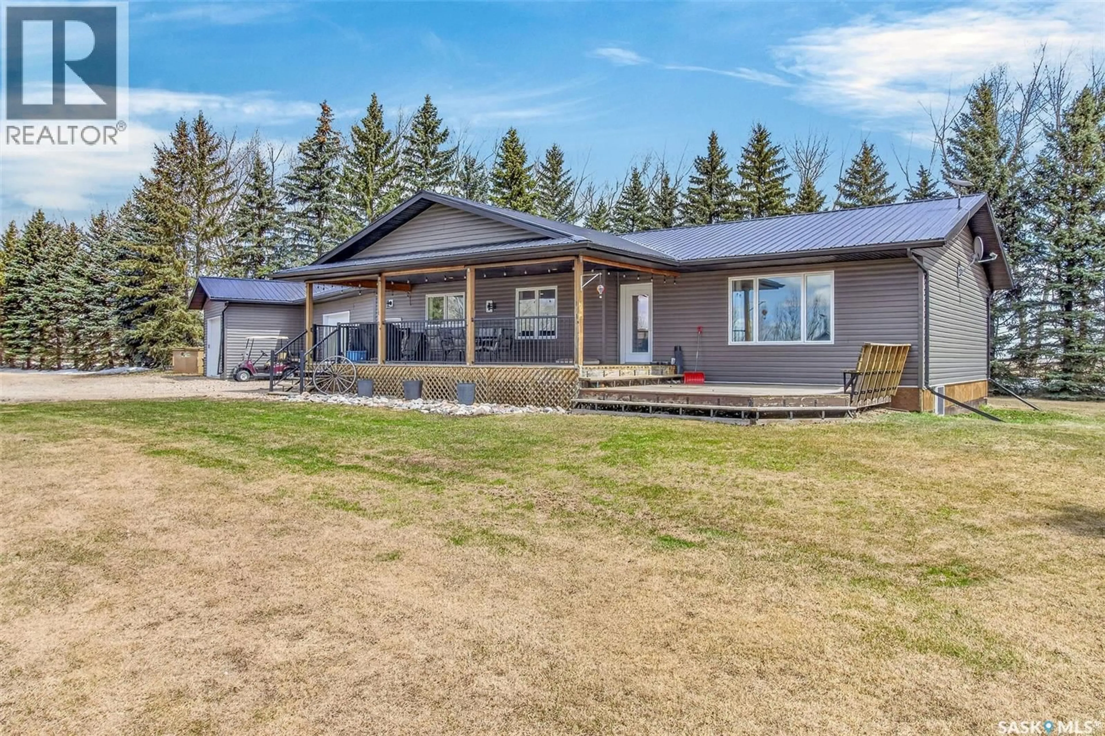 A pic from outside/outdoor area/front of a property/back of a property/a pic from drone, unknown for HOFFMAN ACREAGE, Lakeside Rm No. 338 Saskatchewan S0K4V0