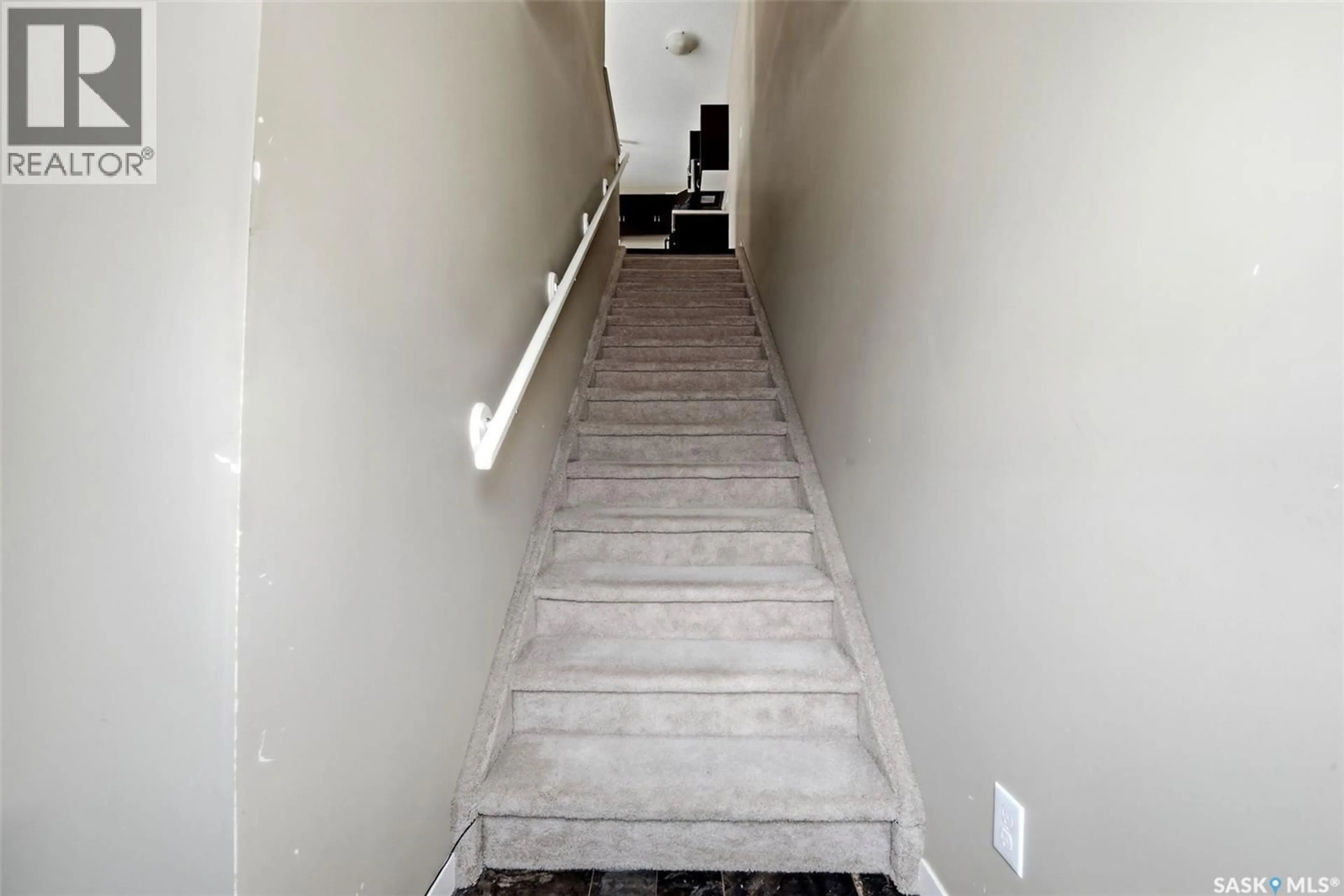 Unknown for 102 - 5052 JAMES HILL ROAD, Regina Saskatchewan S4W0B9