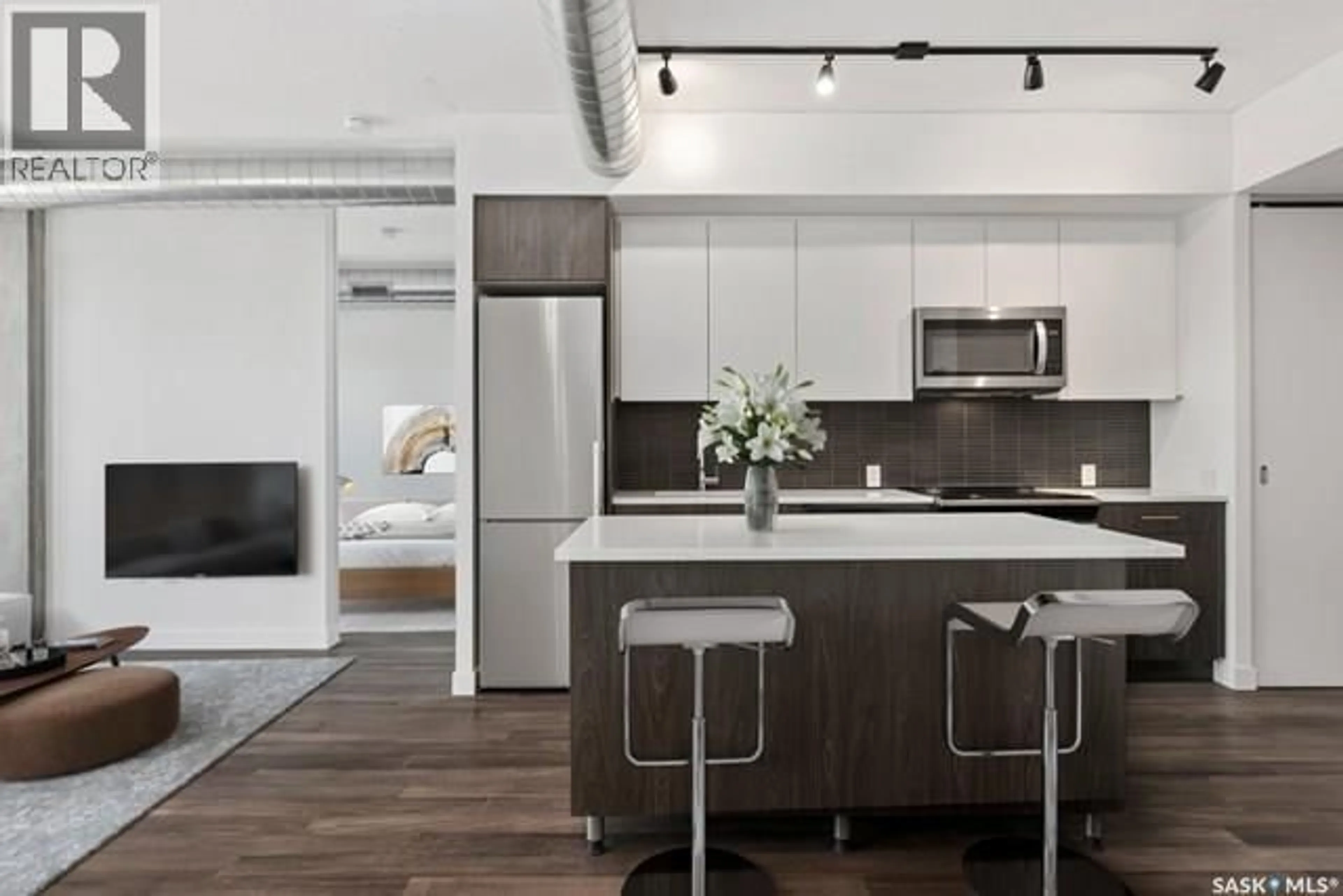 Open concept kitchen, unknown for S - 1104 490 2ND AVENUE, Saskatoon Saskatchewan S7K1M5