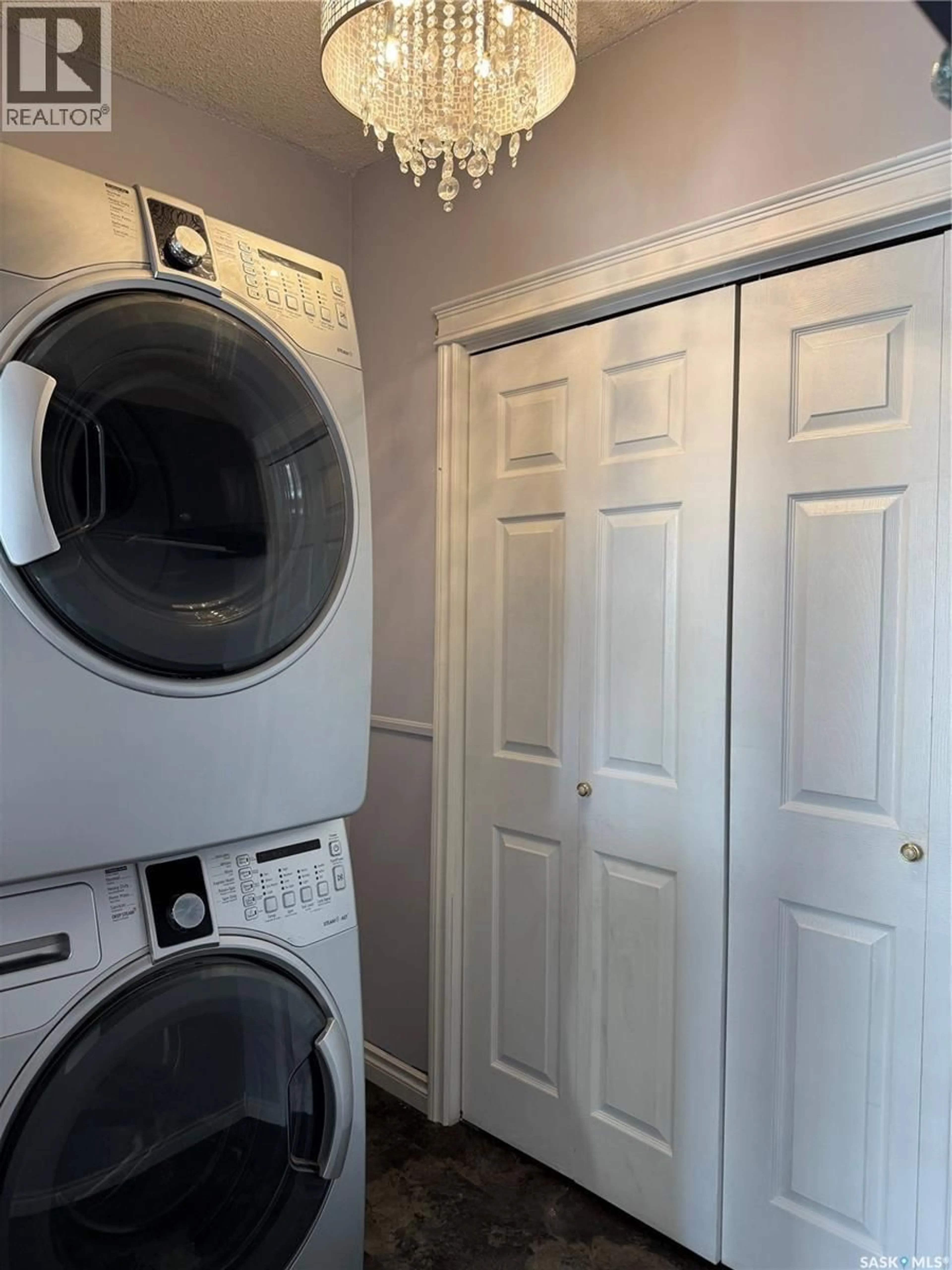 Laundry room for PRAIRIE PRESERVES ACREAGE, Macoun Saskatchewan S0C1P0